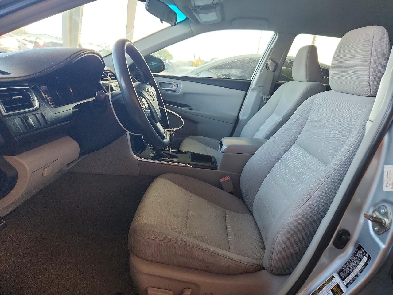 2016 Toyota Camry Le Silver vin: 4T1BF1FK5GU225583