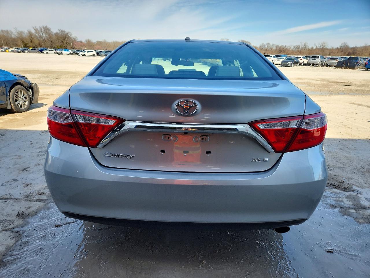 2016 Toyota Camry Xle Silver vin: 4T1BF1FK5GU585338