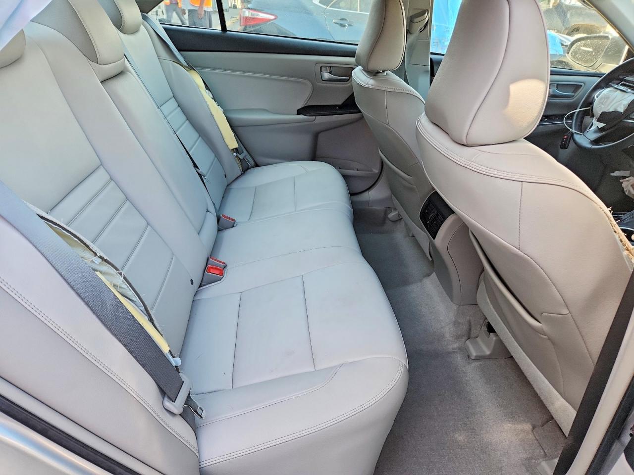 2016 Toyota Camry Xle Silver vin: 4T1BF1FK5GU585338