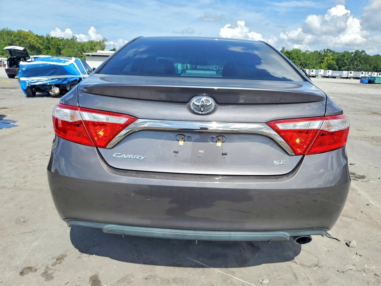 2016 Toyota Camry Se Gray vin: 4T1BF1FK5GU614210