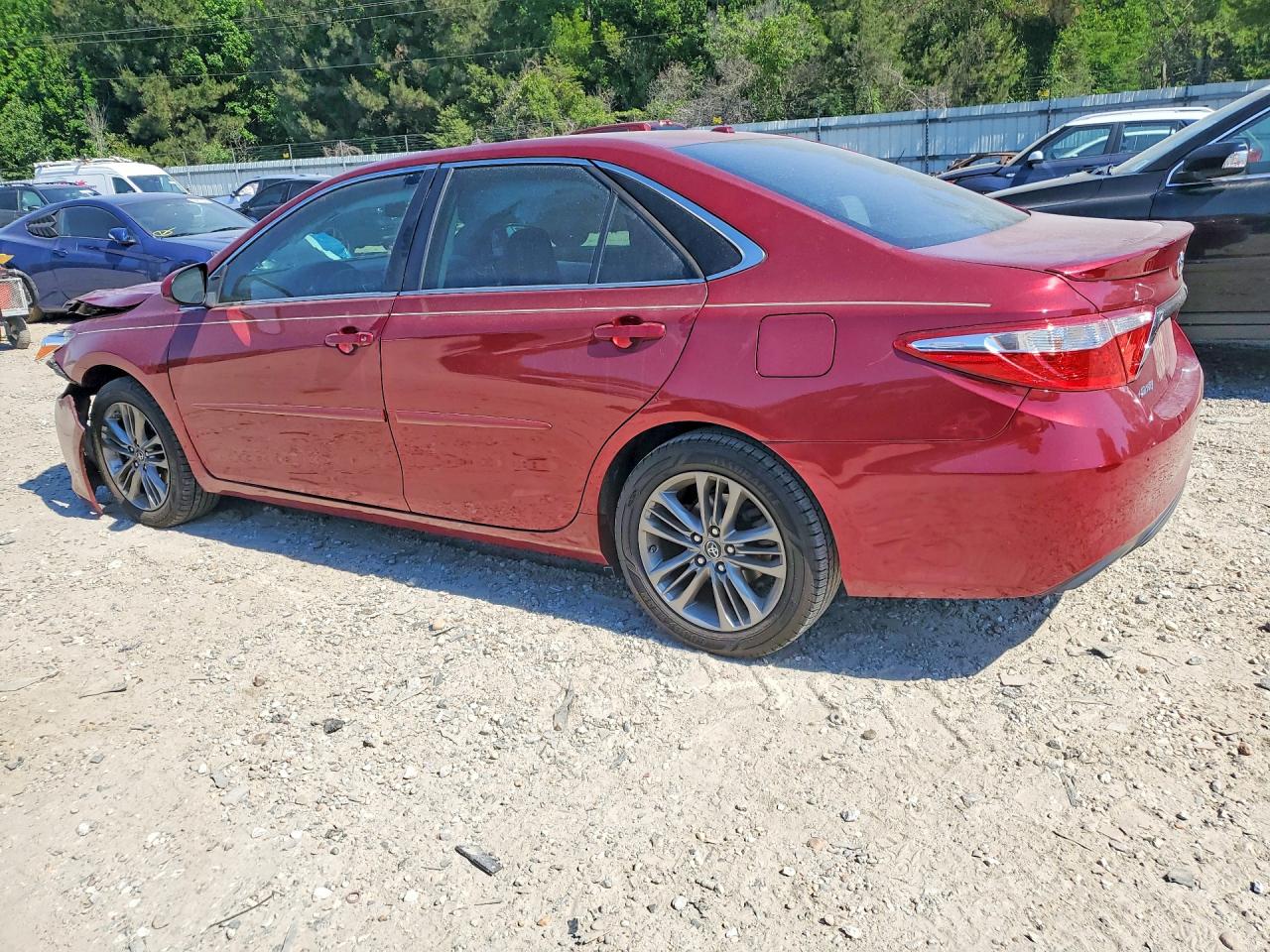 2017 Toyota Camry Se Red vin: 4T1BF1FK5HU619005