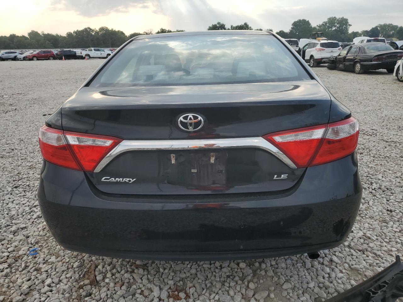 2017 Toyota Camry Le   Black vin: 4T1BF1FK5HU696330