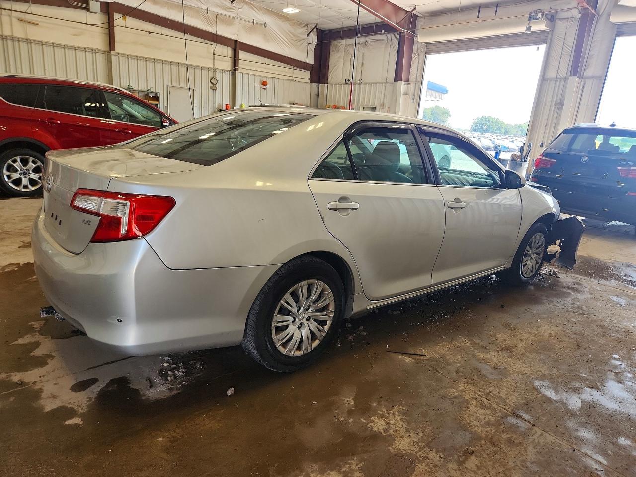 2012 Toyota Camry Le Silver vin: 4T1BF1FK6CU009428