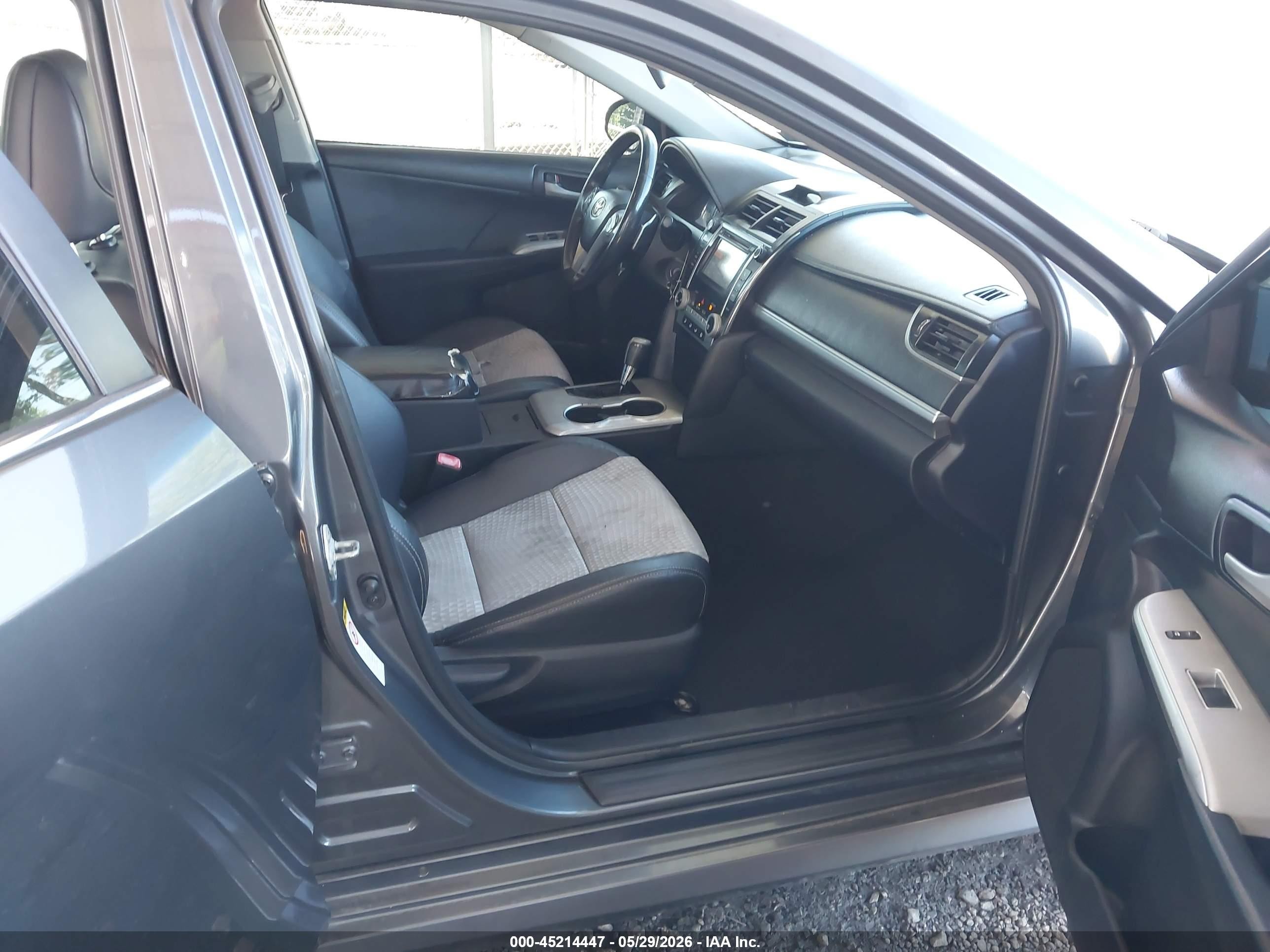 2012 Toyota Camry Se Серый vin: 4T1BF1FK6CU017142