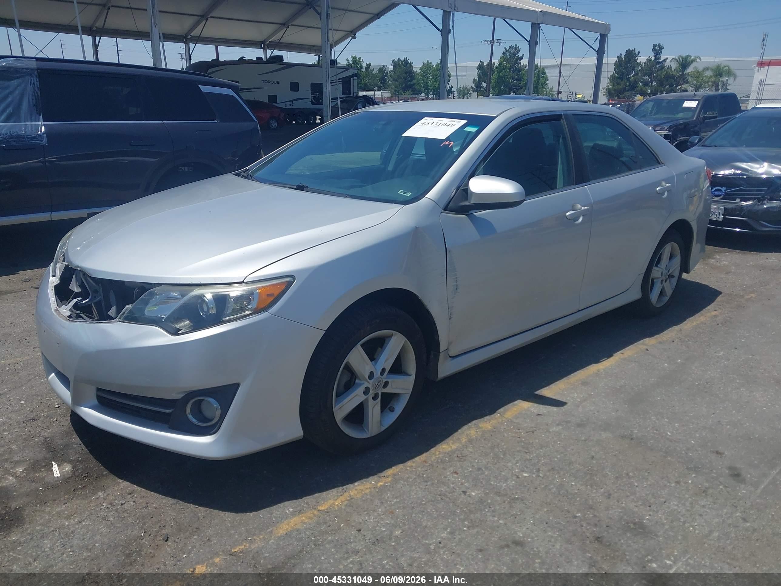 2012 Toyota Camry Se Silver vin: 4T1BF1FK6CU026875