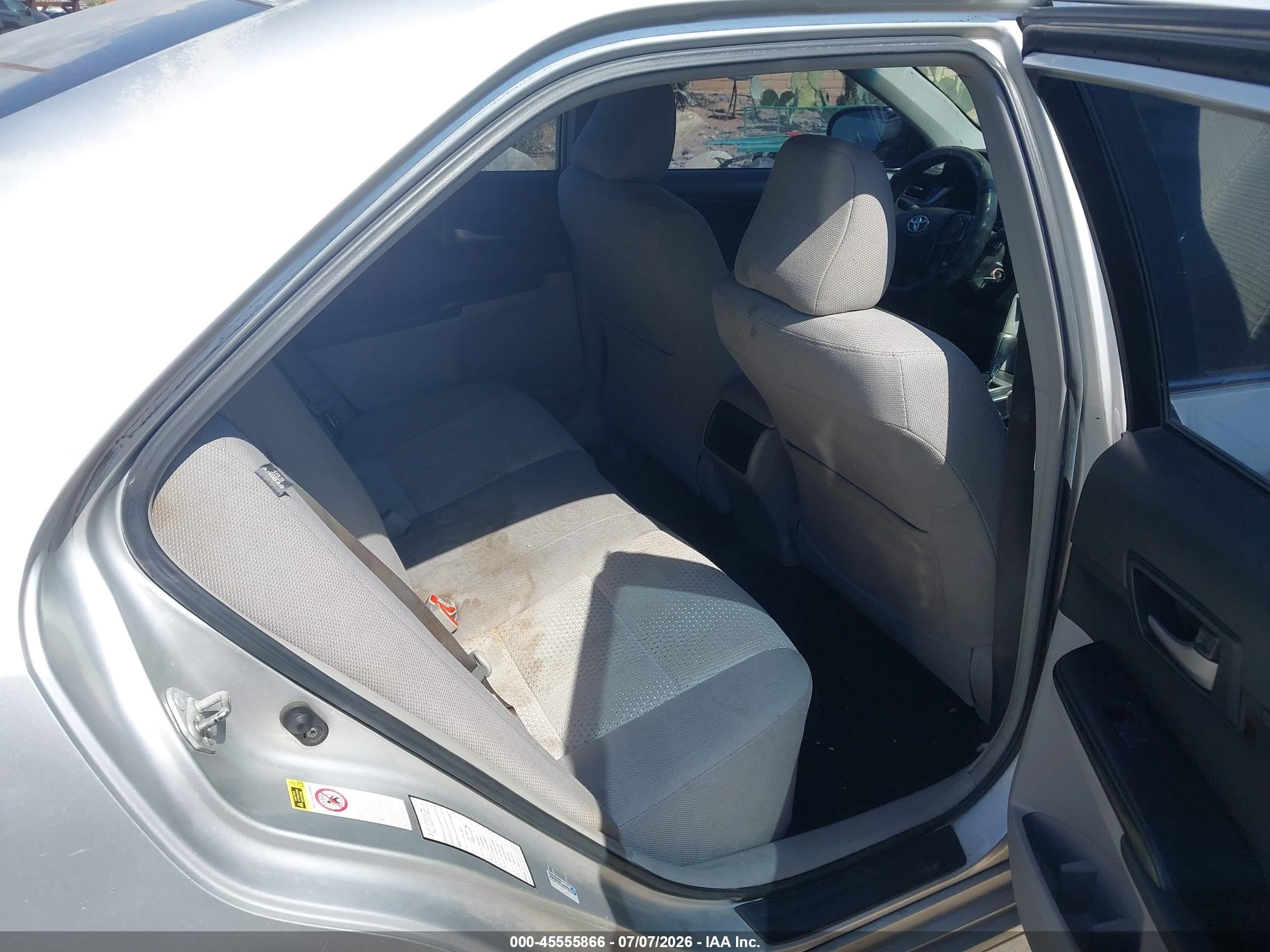 2012 Toyota Camry Le Silver vin: 4T1BF1FK6CU028237