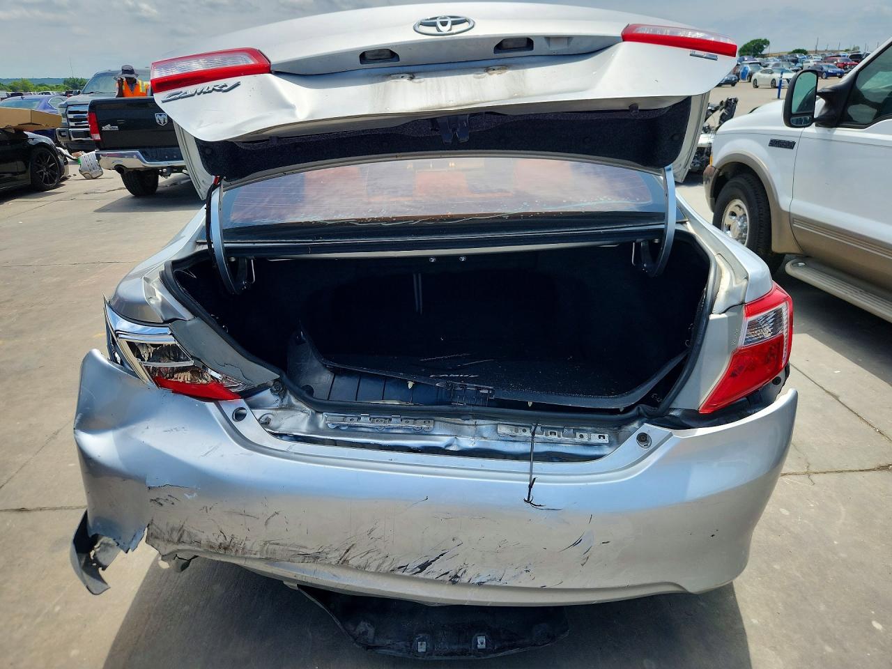 2012 Toyota Camry Le Silver vin: 4T1BF1FK6CU084839