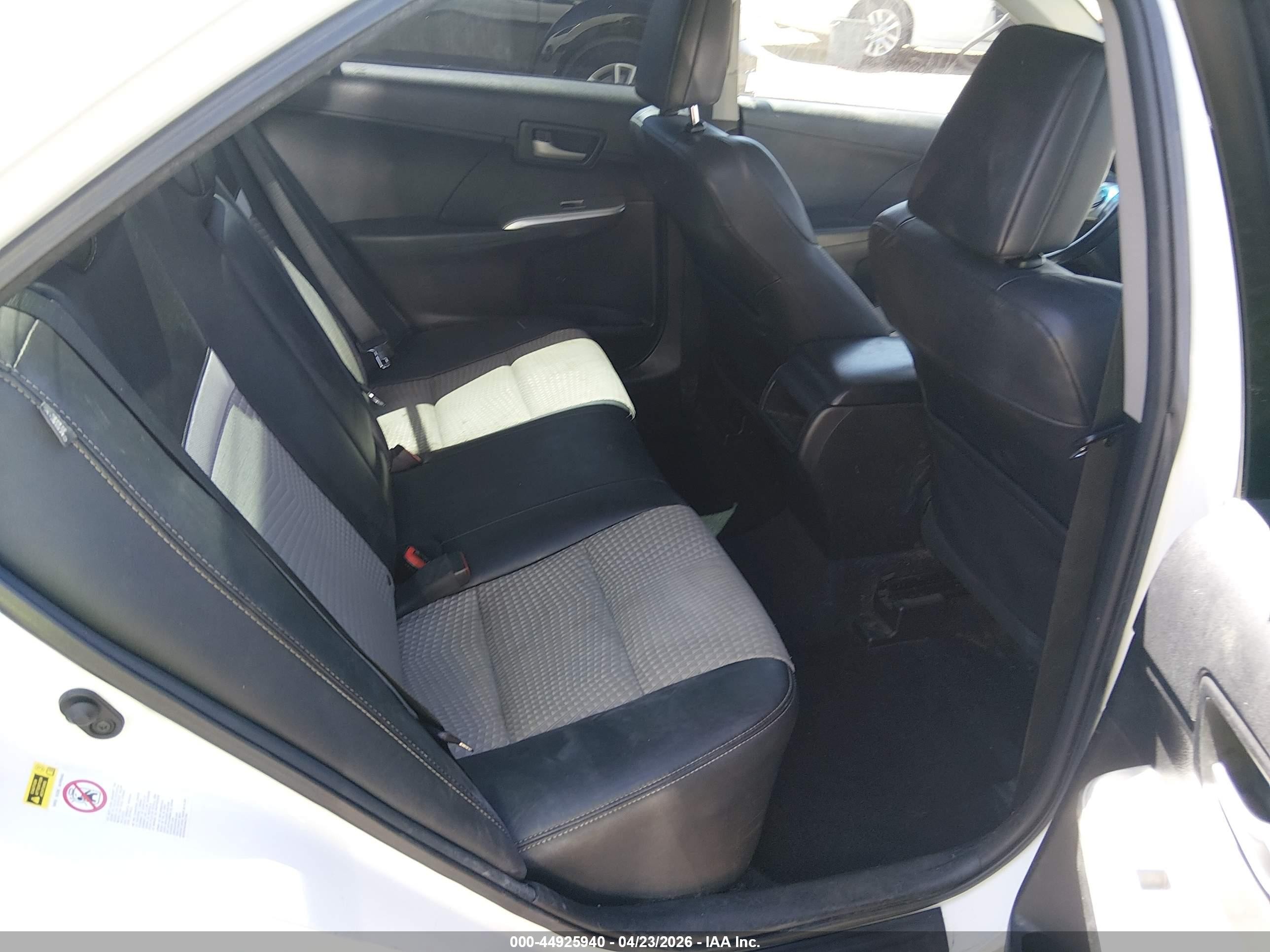 2012 Toyota Camry Se White vin: 4T1BF1FK6CU142996