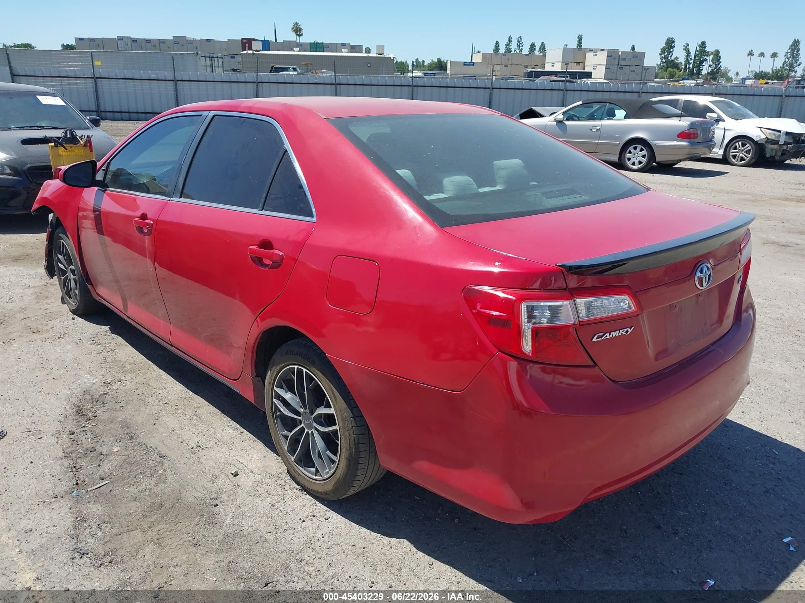 2012 Toyota Camry Le Red vin: 4T1BF1FK6CU152377