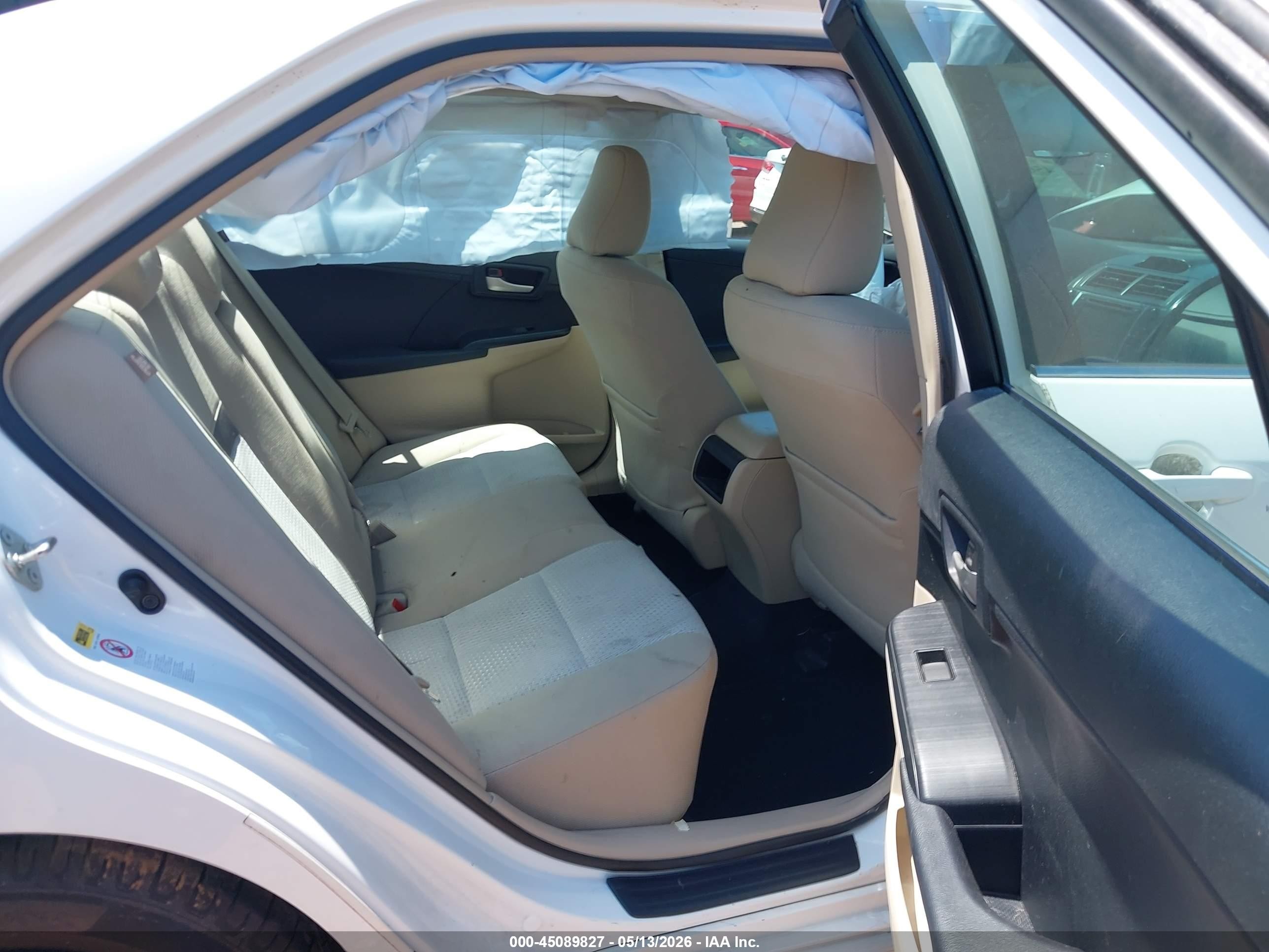 2012 Toyota Camry Le White vin: 4T1BF1FK6CU180731
