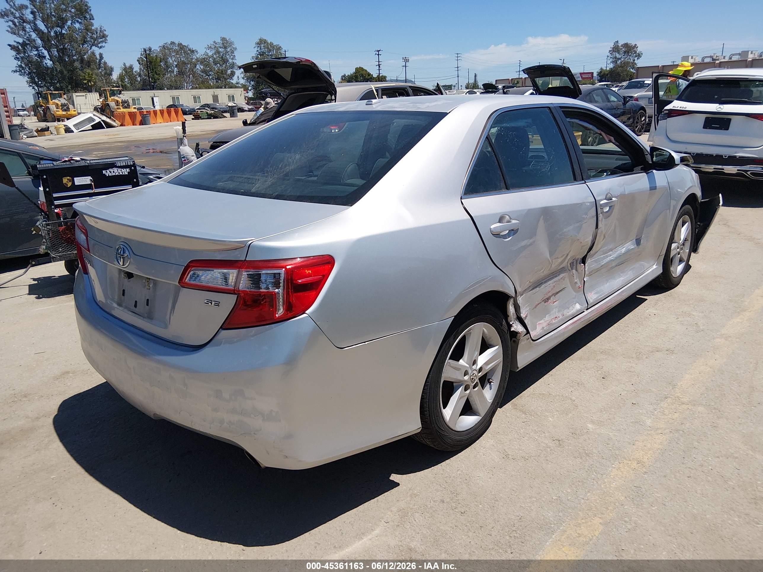 2012 Toyota Camry Se Серебряный vin: 4T1BF1FK6CU502834
