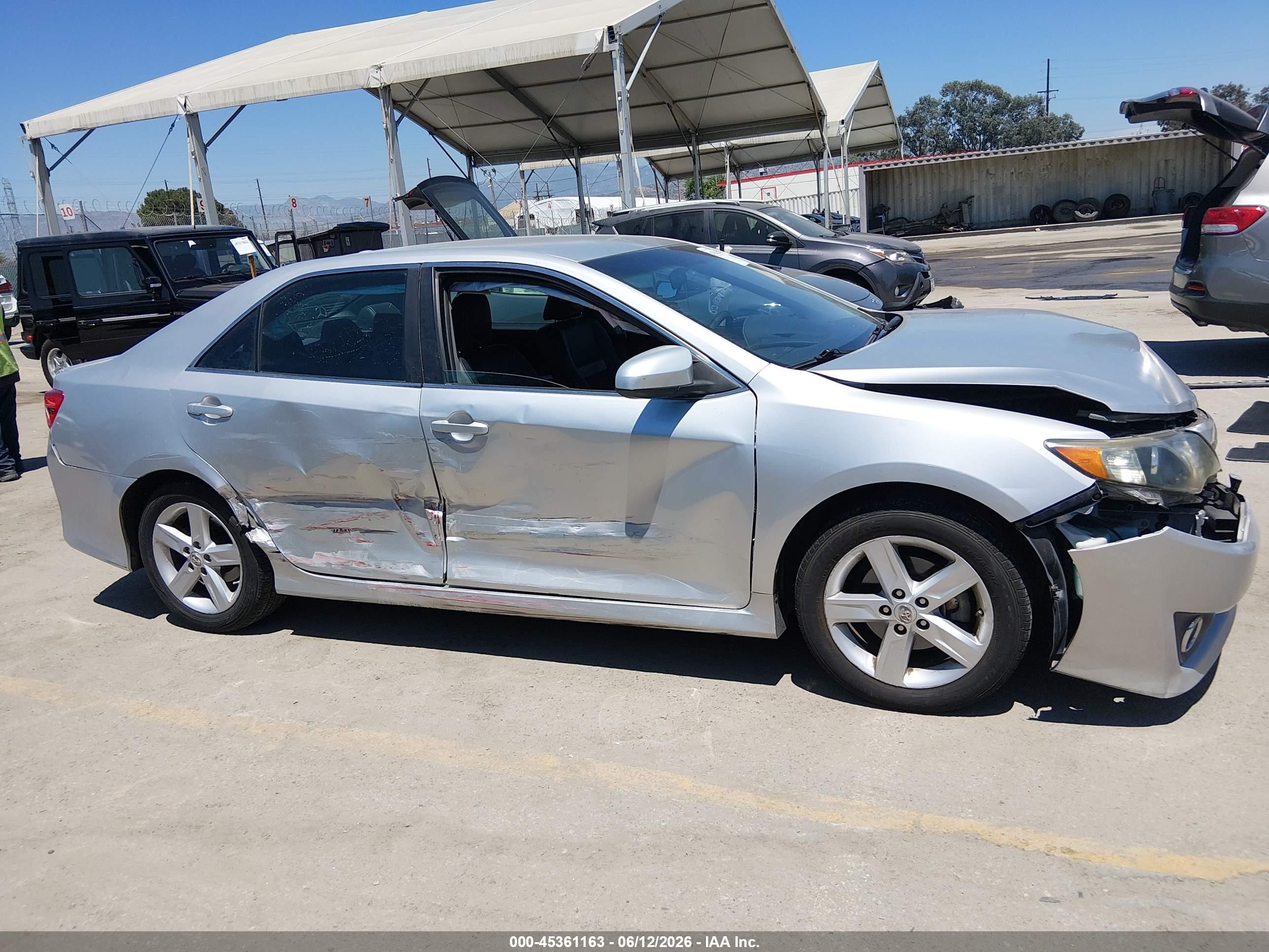 2012 Toyota Camry Se Серебряный vin: 4T1BF1FK6CU502834