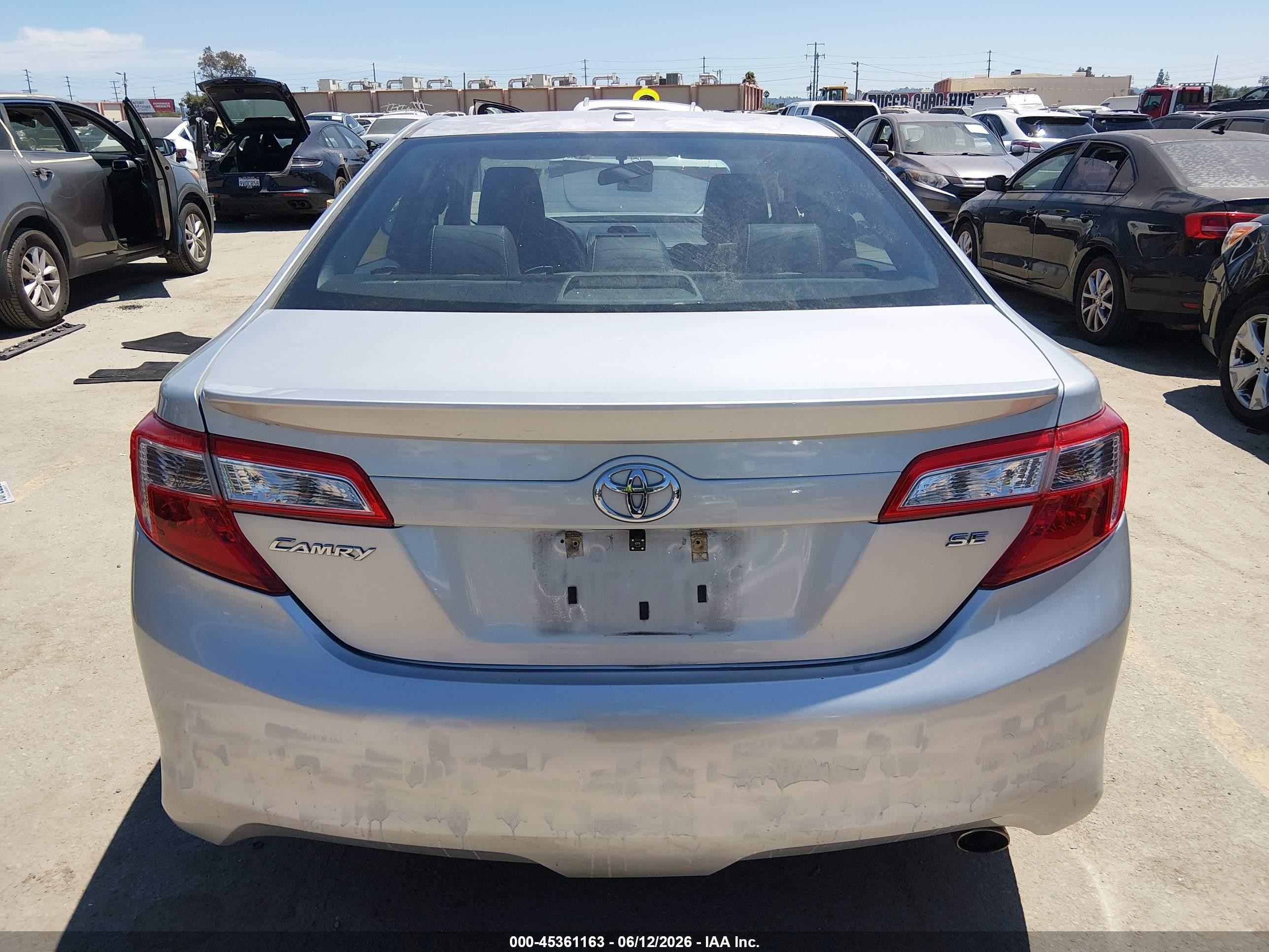 2012 Toyota Camry Se Серебряный vin: 4T1BF1FK6CU502834