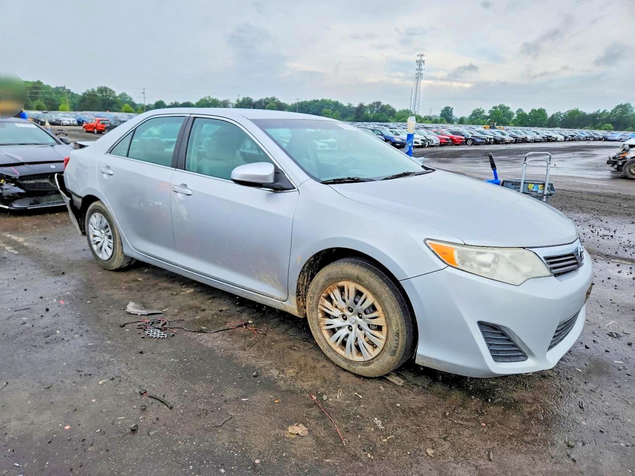 2012 Toyota Camry L Silver vin: 4T1BF1FK6CU507886