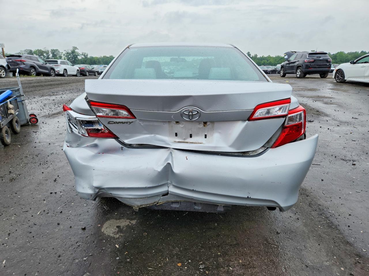 2012 Toyota Camry L Silver vin: 4T1BF1FK6CU507886