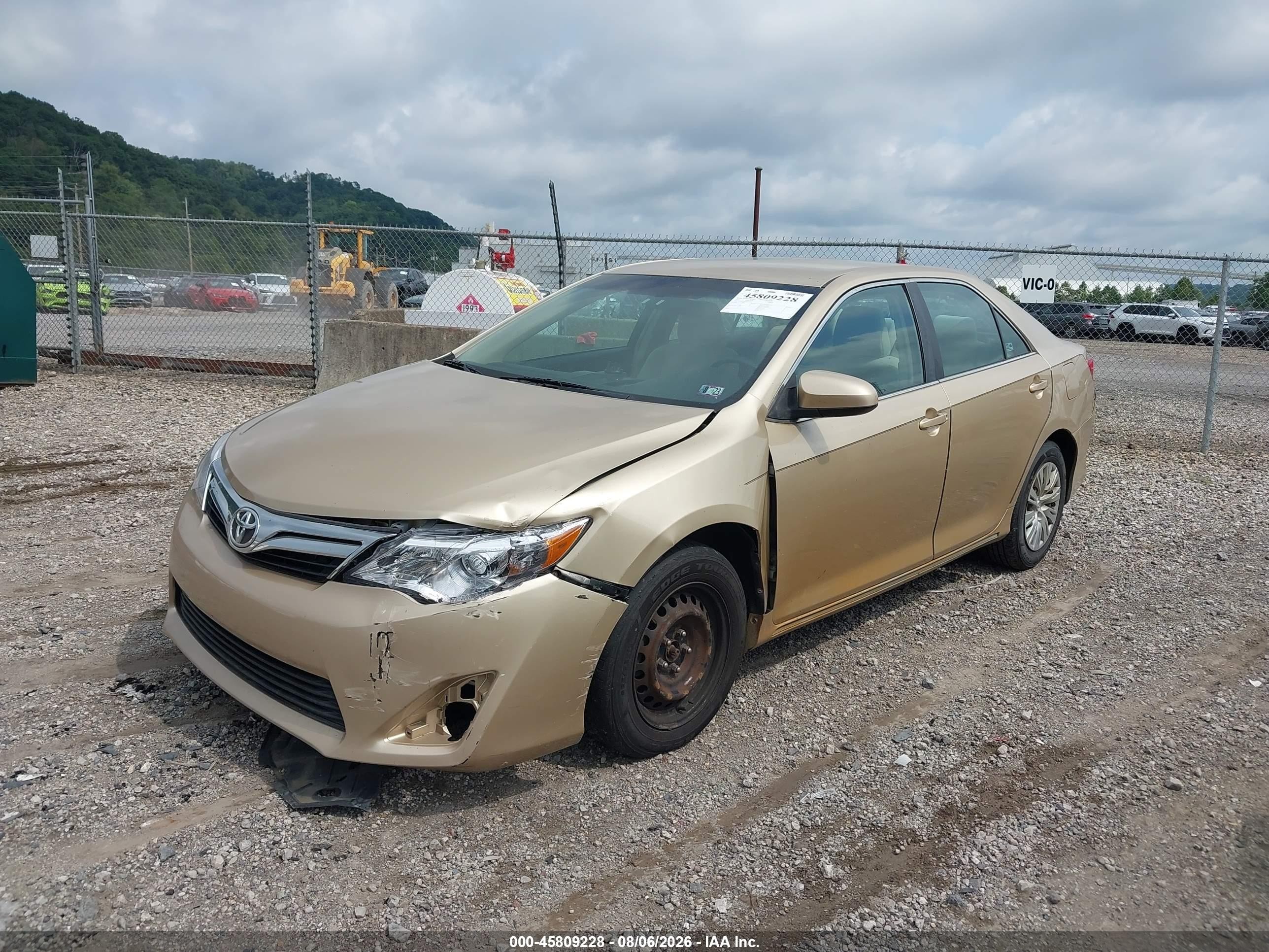 2012 Toyota Camry Le Золотой vin: 4T1BF1FK6CU510836