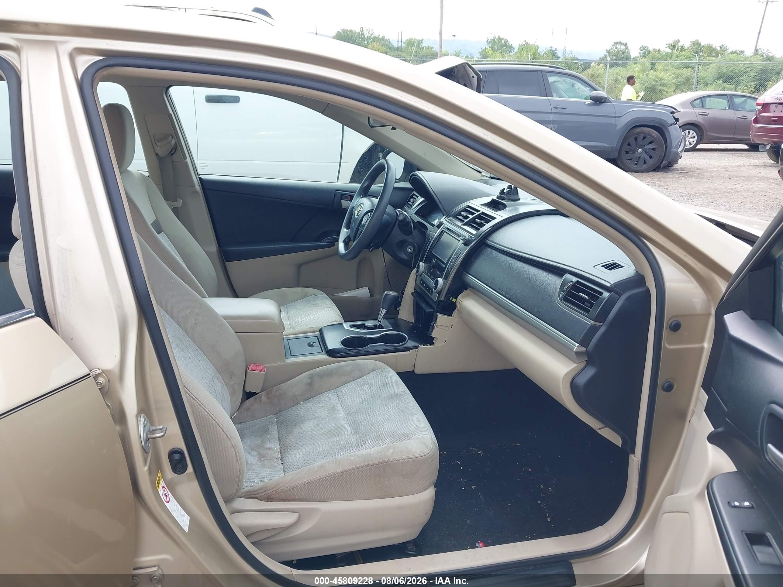 2012 Toyota Camry Le Золотой vin: 4T1BF1FK6CU510836