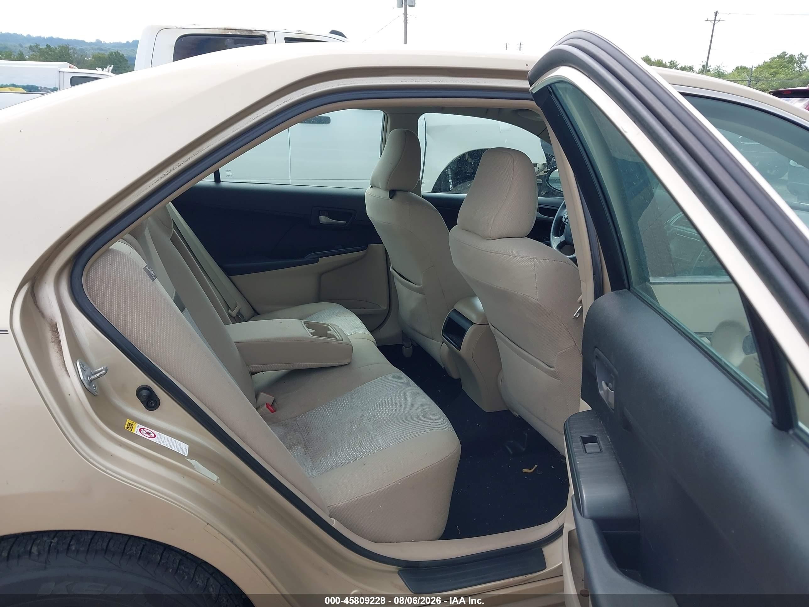 2012 Toyota Camry Le Золотой vin: 4T1BF1FK6CU510836