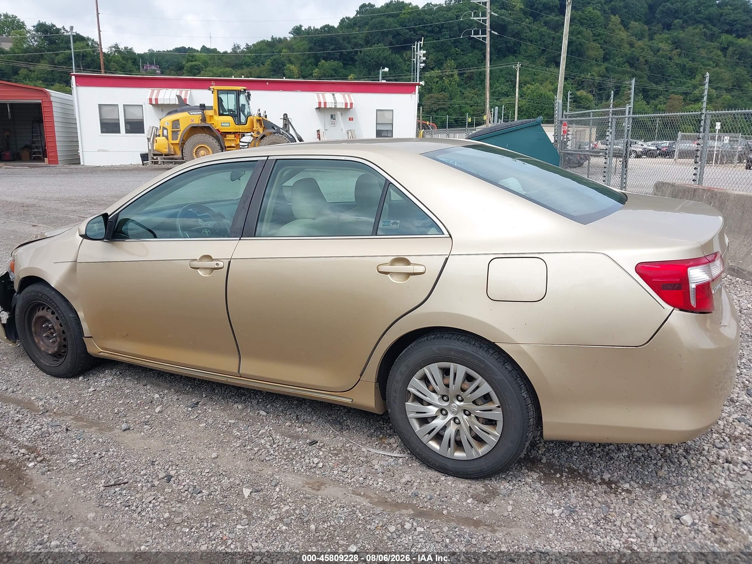 2012 Toyota Camry Le Золотой vin: 4T1BF1FK6CU510836