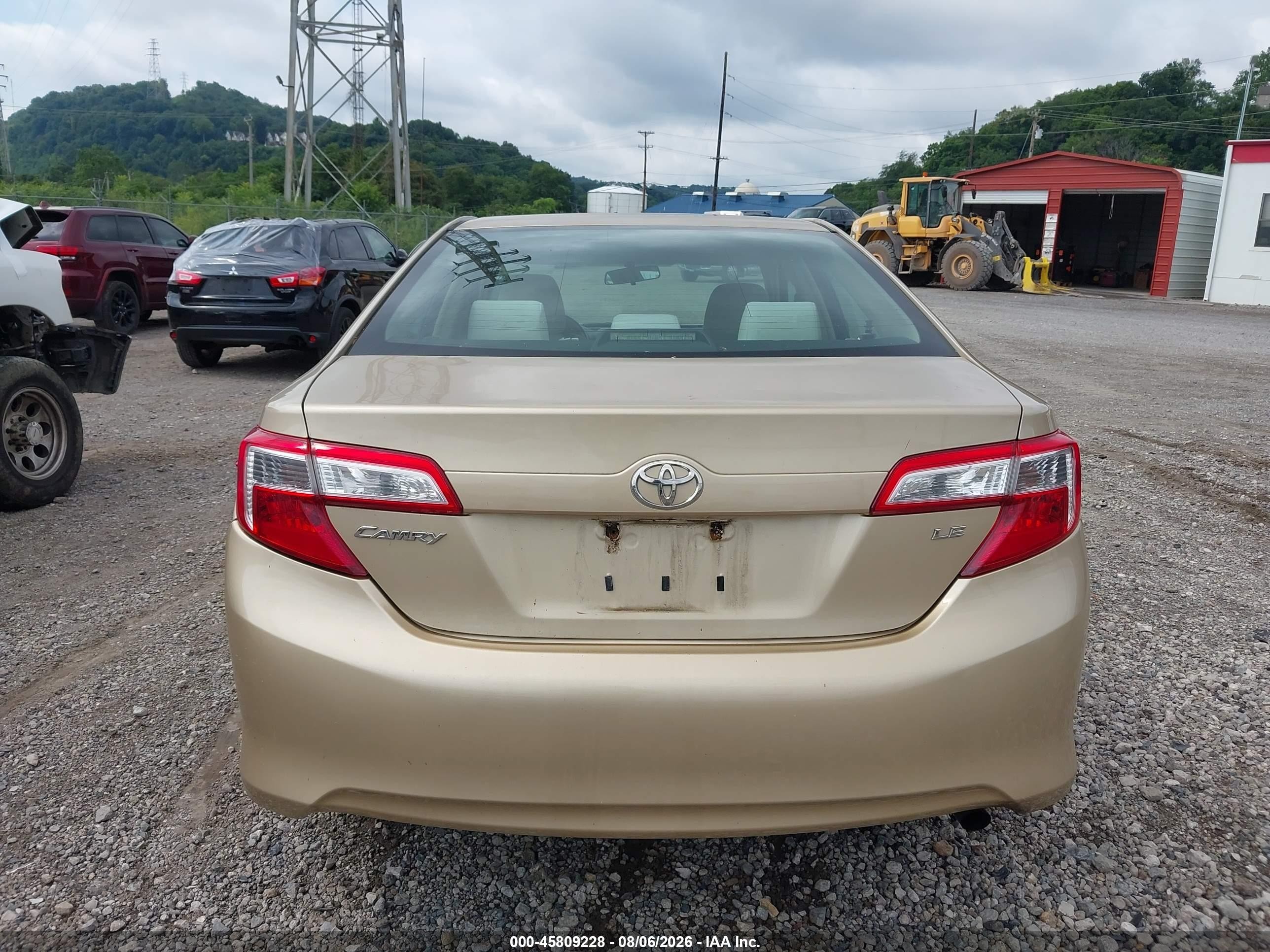 2012 Toyota Camry Le Золотой vin: 4T1BF1FK6CU510836