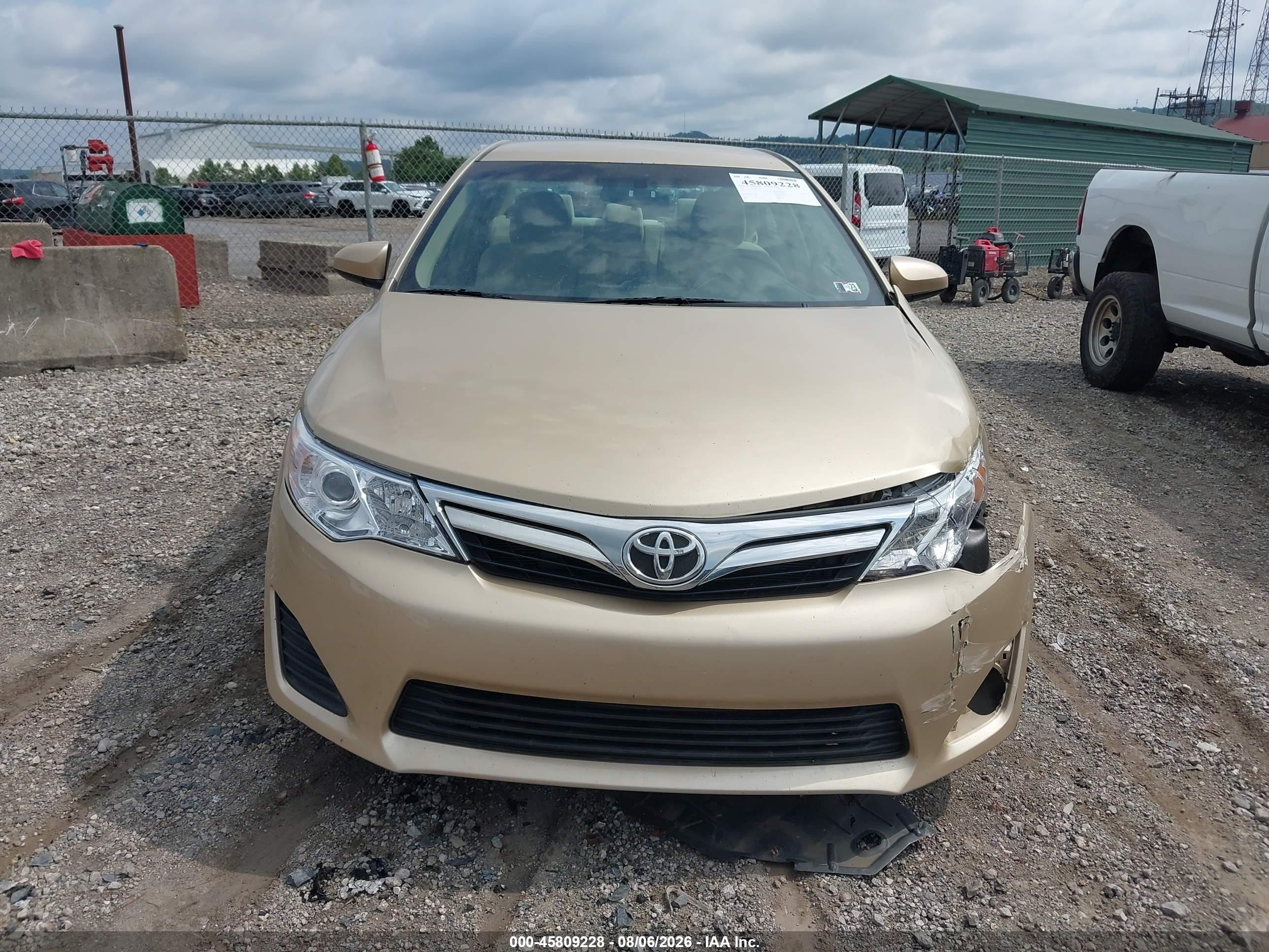 2012 Toyota Camry Le Золотой vin: 4T1BF1FK6CU510836