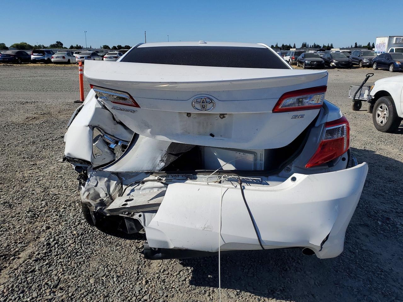2012 Toyota Camry Se White vin: 4T1BF1FK6CU558613