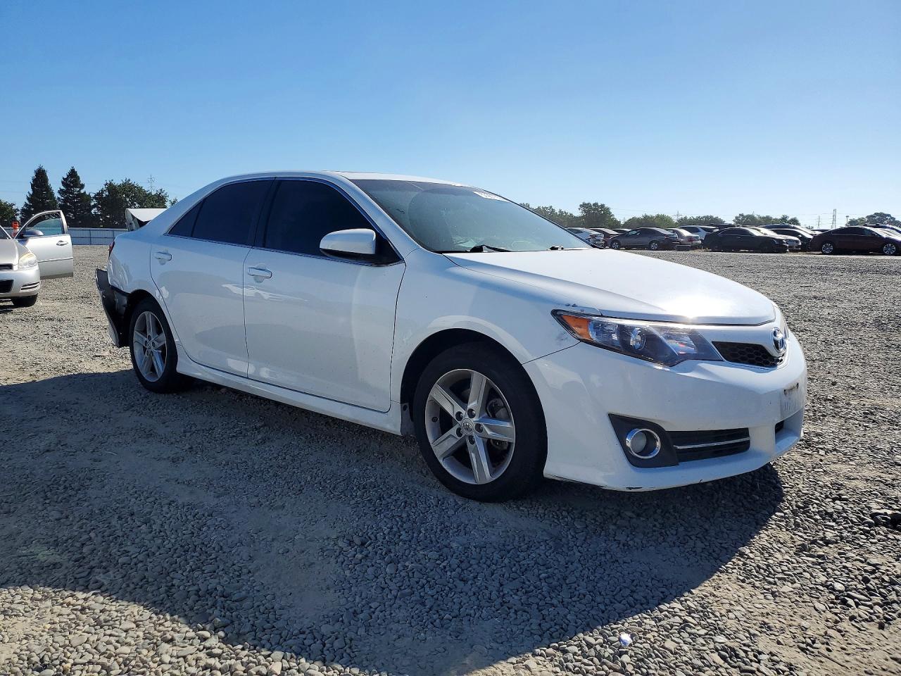 2012 Toyota Camry Se White vin: 4T1BF1FK6CU558613