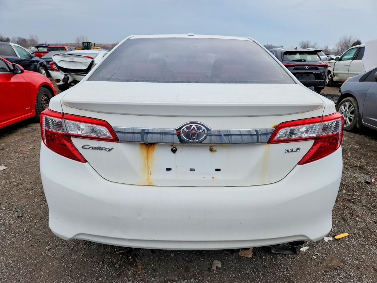 2012 Toyota Camry Xle White vin: 4T1BF1FK6CU567733