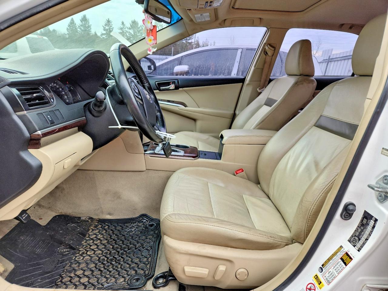 2012 Toyota Camry Xle White vin: 4T1BF1FK6CU567733