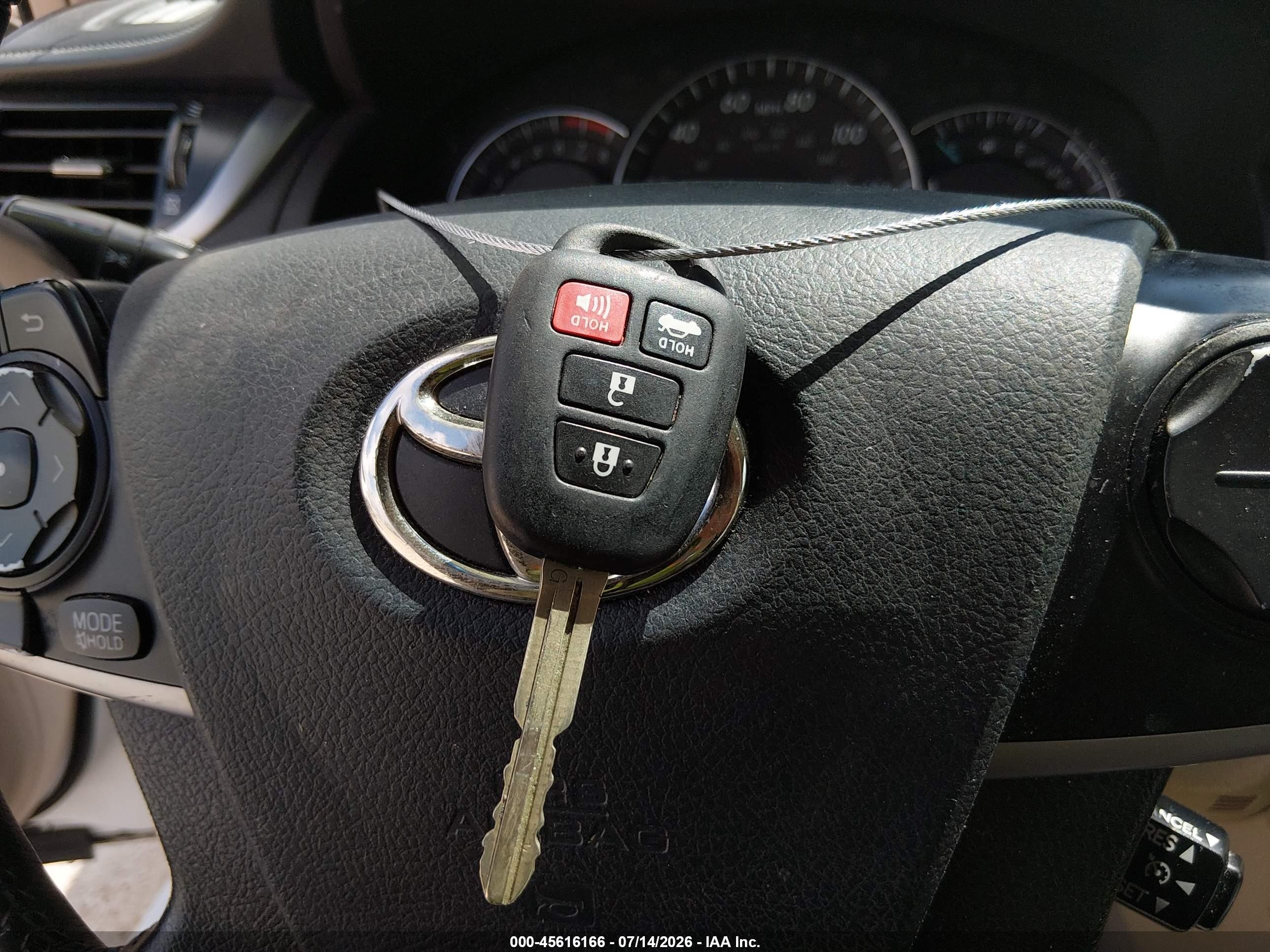 2012 Toyota Camry Xle White vin: 4T1BF1FK6CU584791