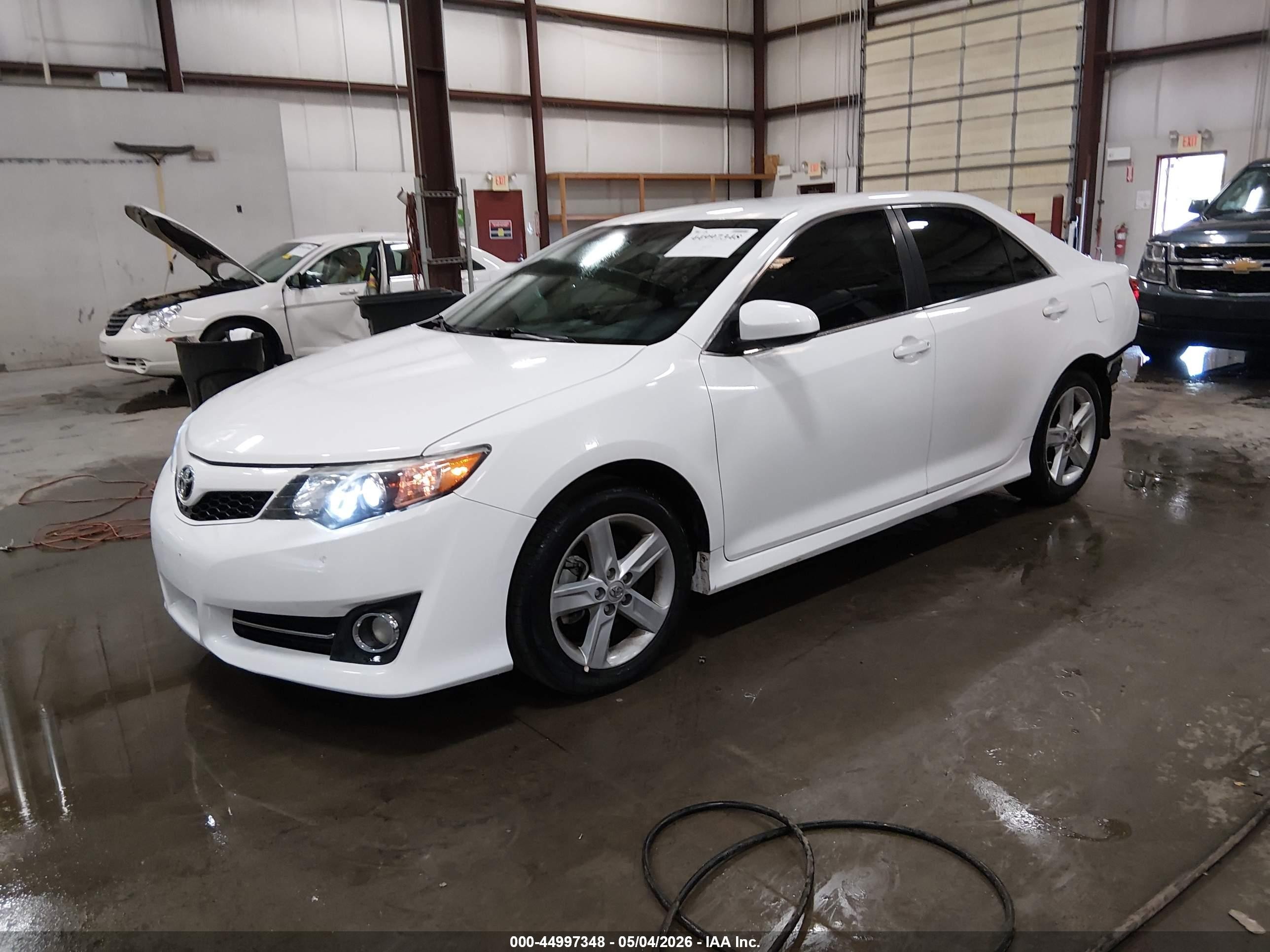 2012 Toyota Camry Se White vin: 4T1BF1FK6CU599324