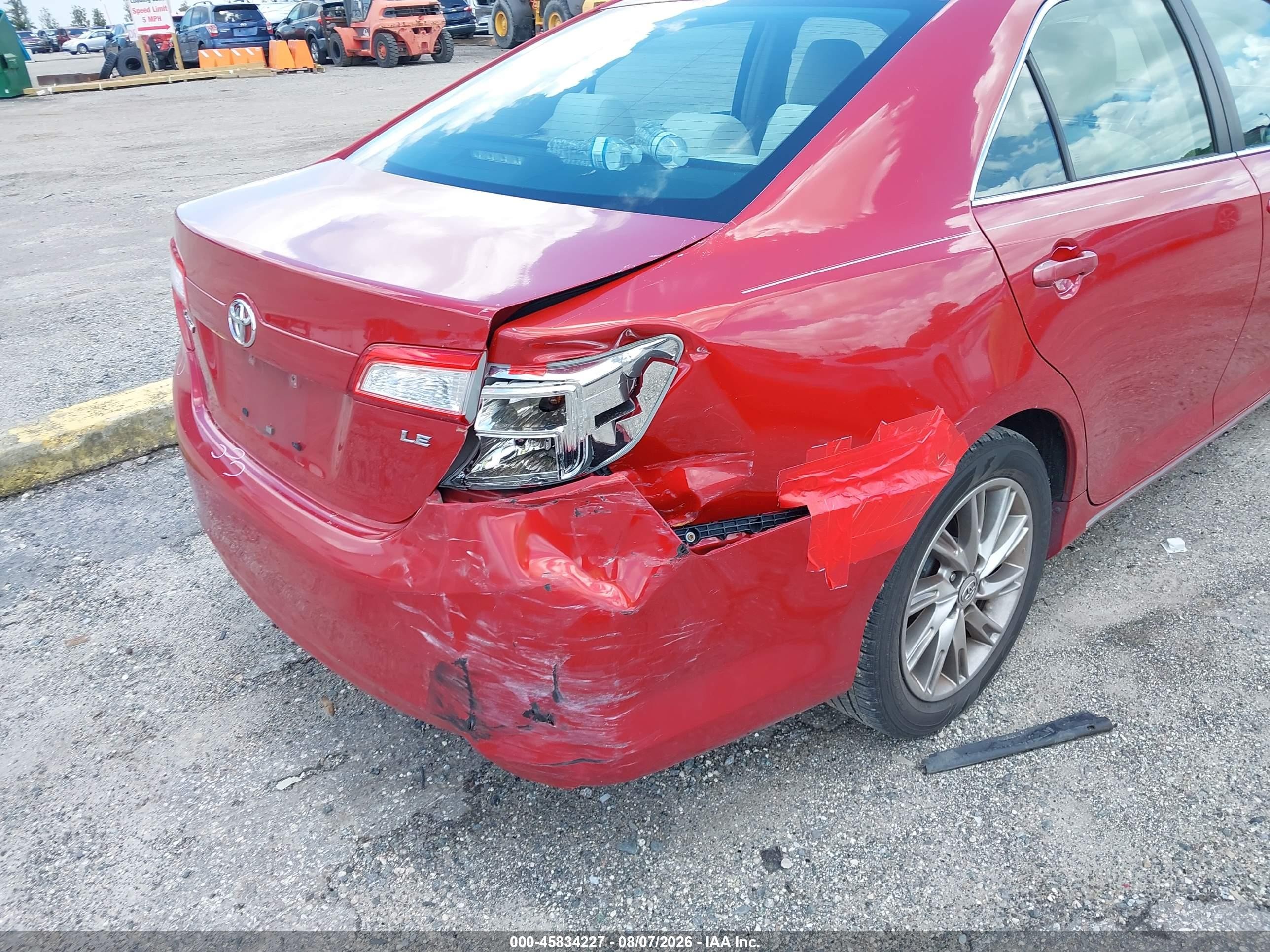2012 Toyota Camry Le Red vin: 4T1BF1FK6CU599761