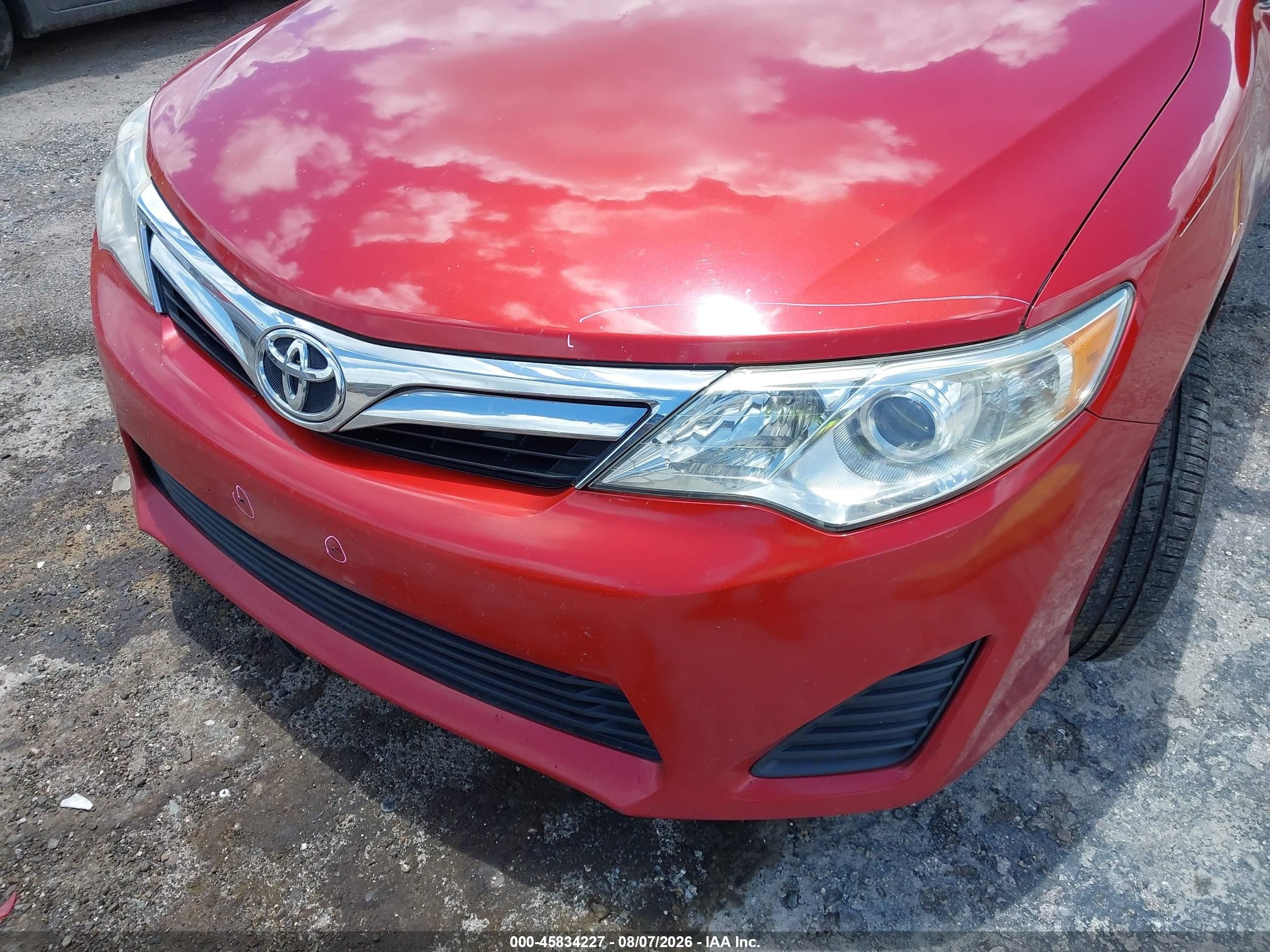 2012 Toyota Camry Le Red vin: 4T1BF1FK6CU599761