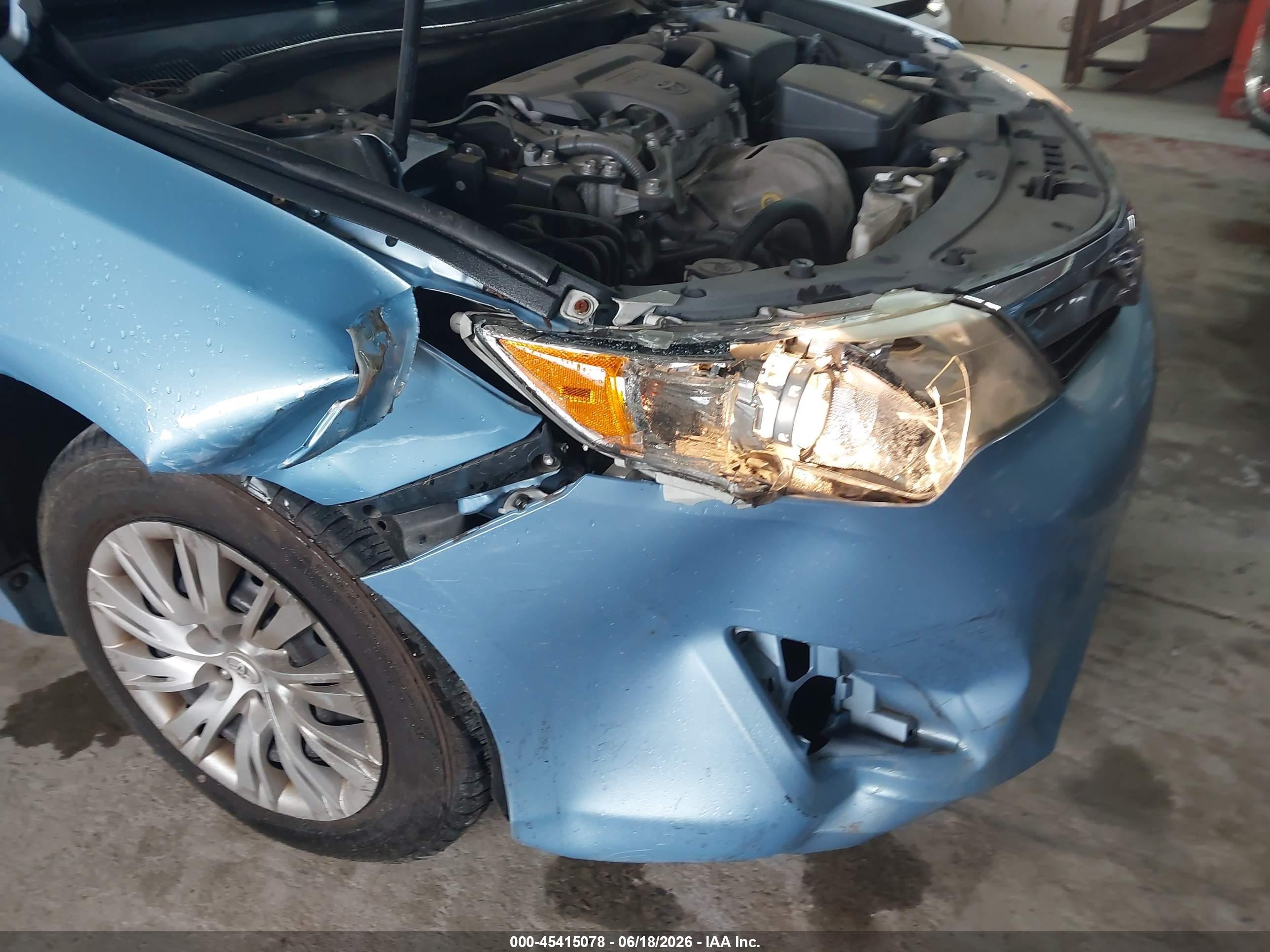 2012 Toyota Camry Le Blue vin: 4T1BF1FK6CU623055