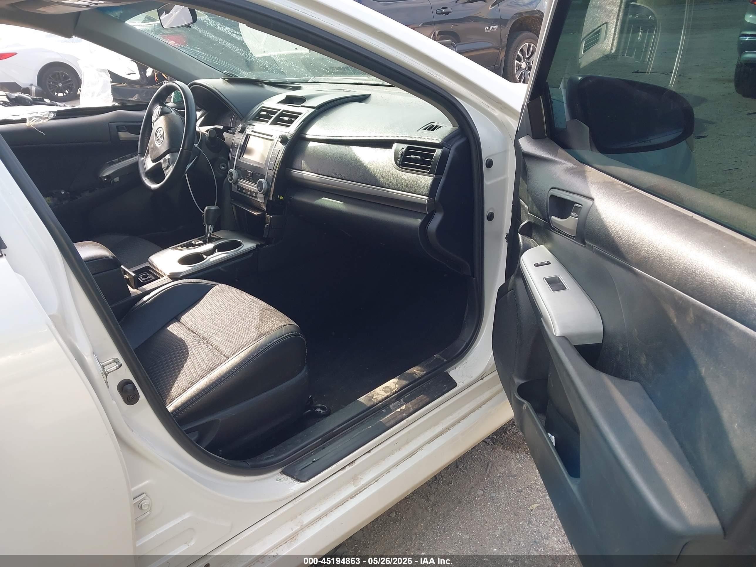 2012 Toyota Camry Se Limited Edition White vin: 4T1BF1FK6CU626800