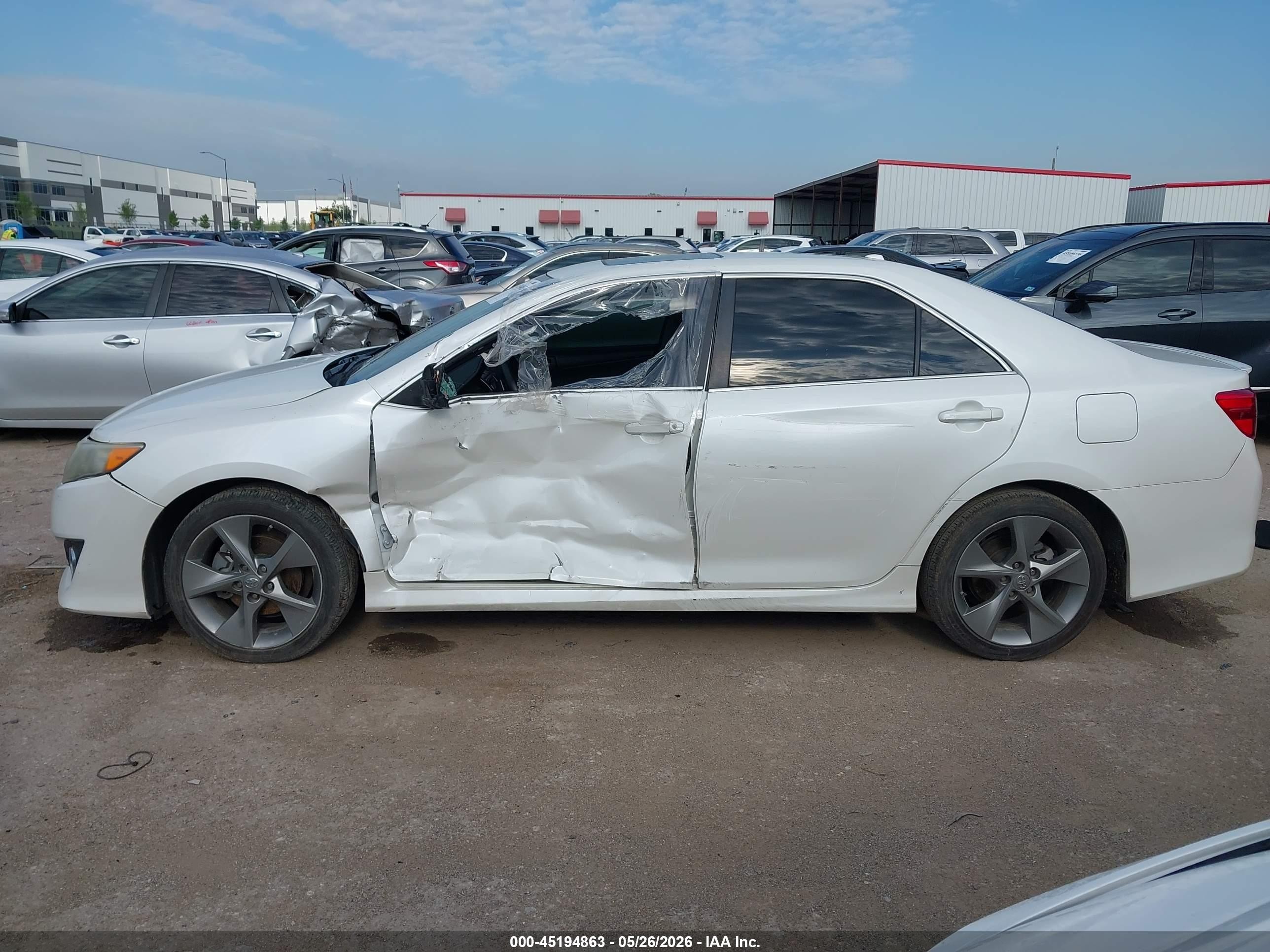2012 Toyota Camry Se Limited Edition White vin: 4T1BF1FK6CU626800