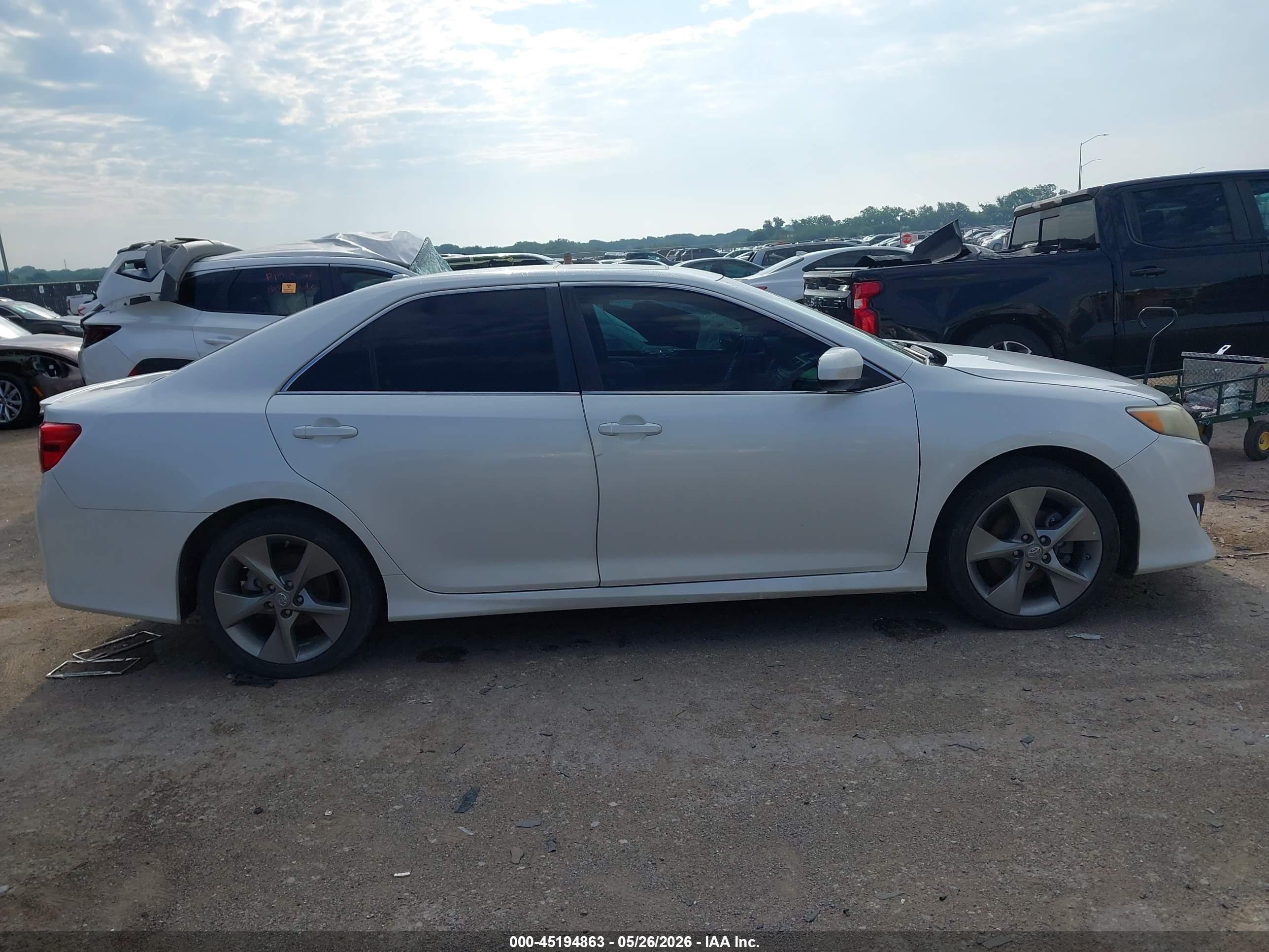 2012 Toyota Camry Se Limited Edition White vin: 4T1BF1FK6CU626800