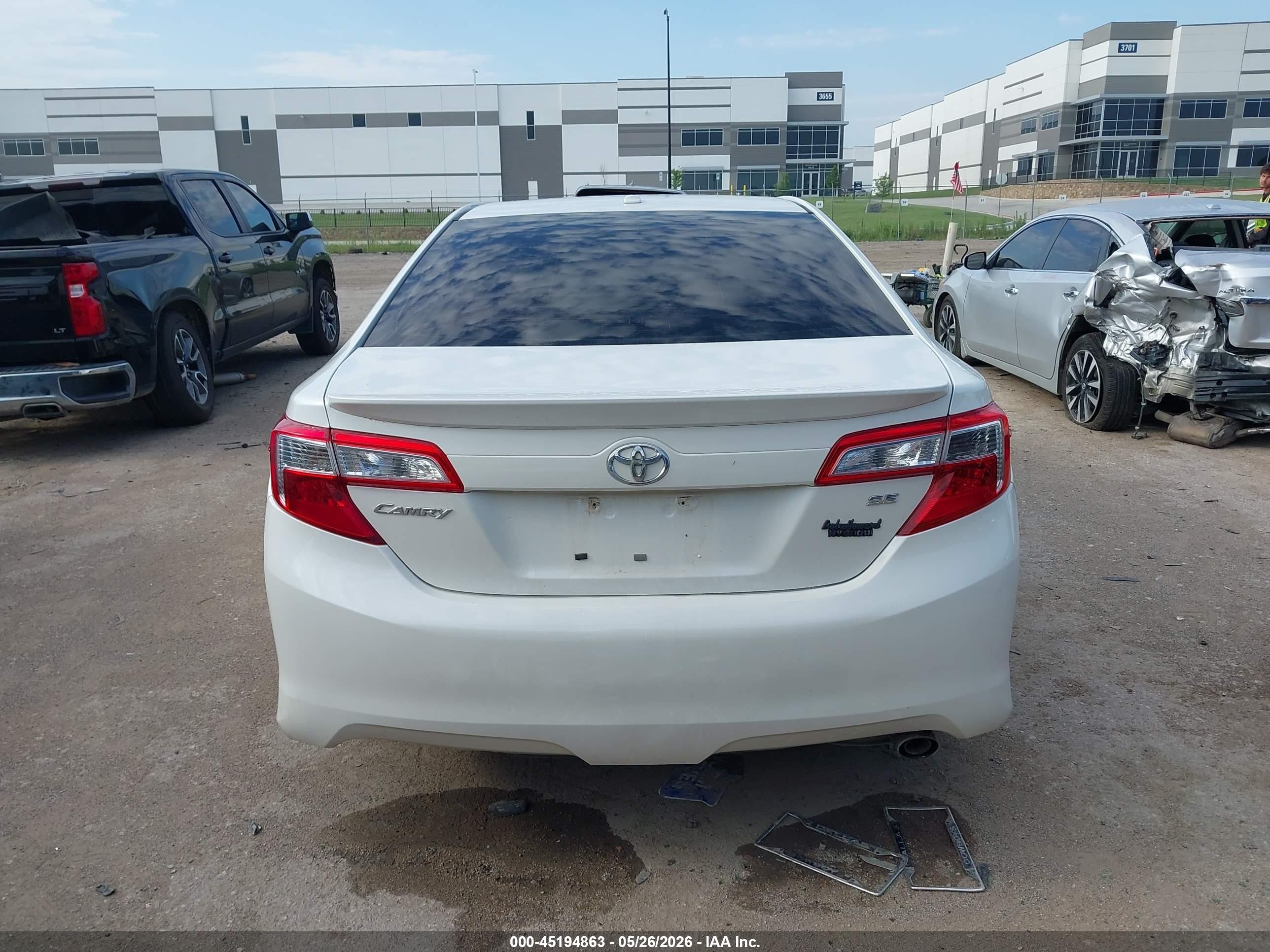 2012 Toyota Camry Se Limited Edition White vin: 4T1BF1FK6CU626800