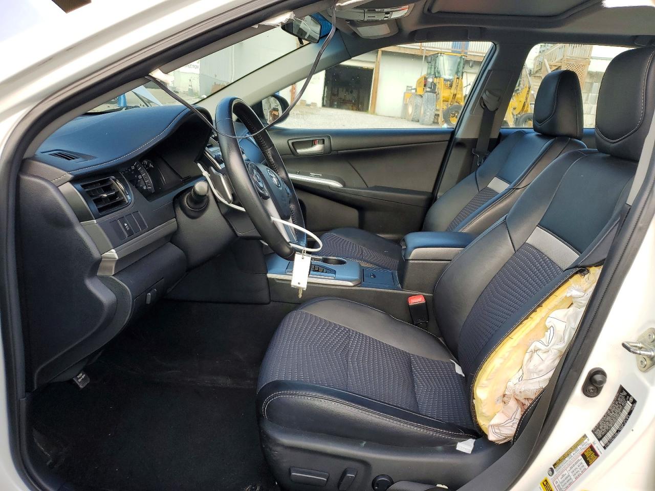 2012 Toyota Camry Se Sport Limited Edition White vin: 4T1BF1FK6CU629759