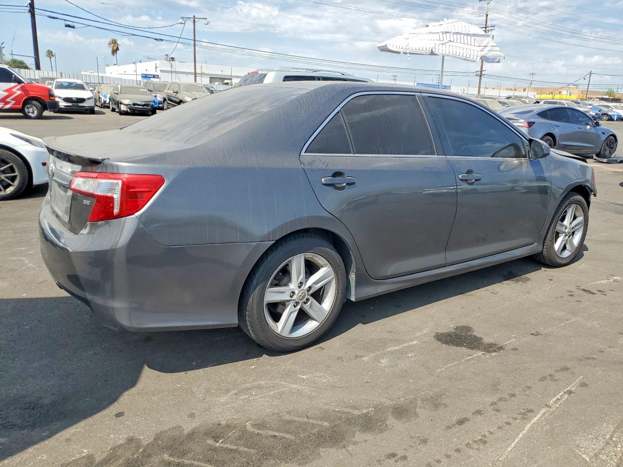 2013 Toyota Camry Se Серый vin: 4T1BF1FK6DU205600