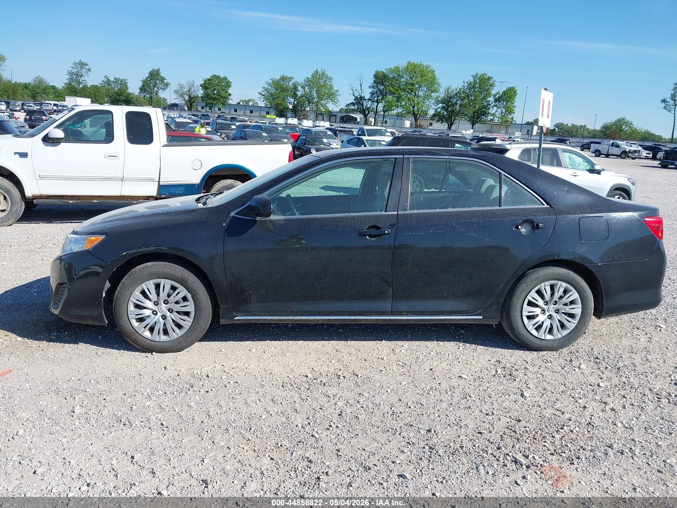 2013 Toyota Camry Le Black vin: 4T1BF1FK6DU228973