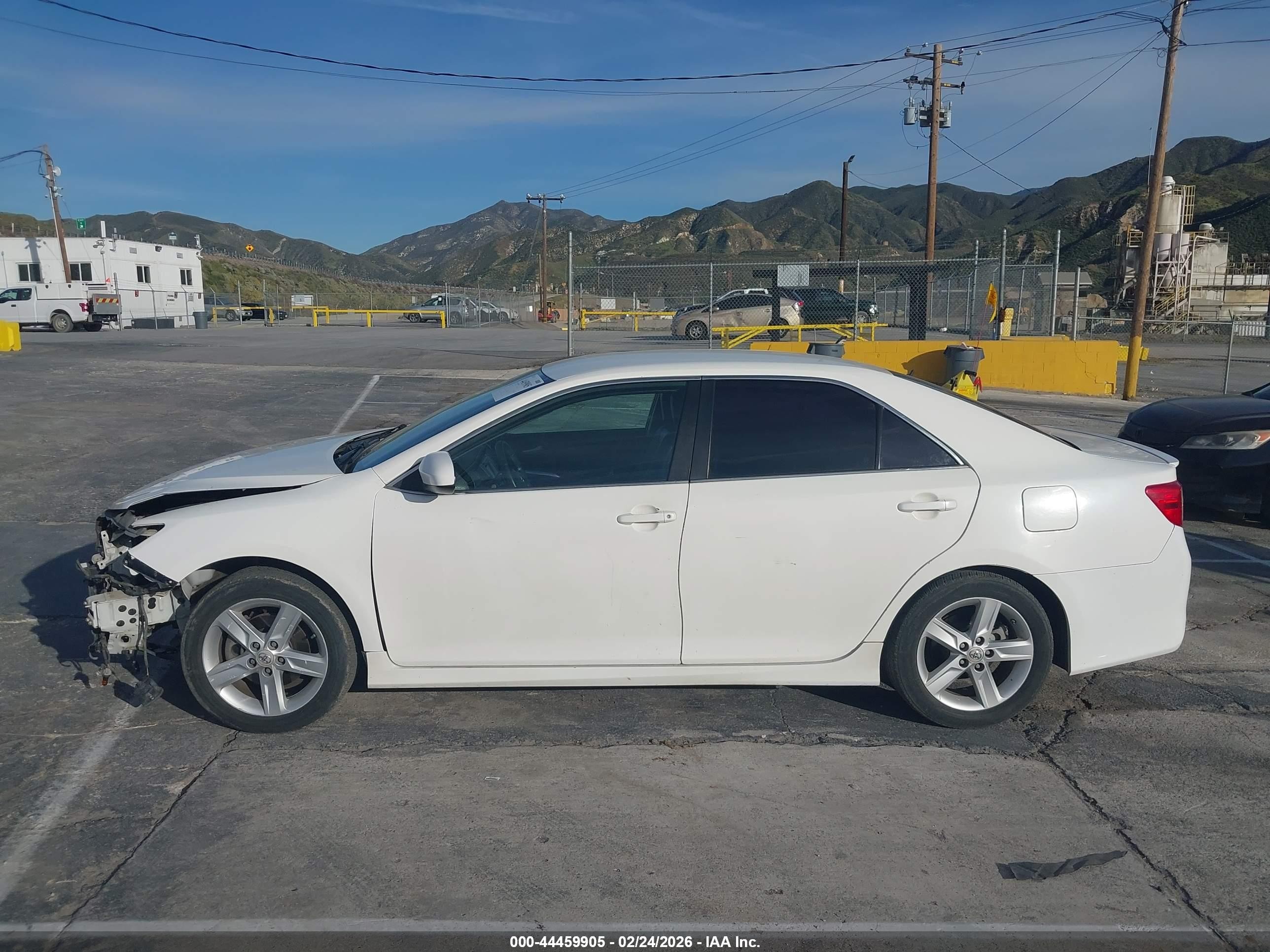 2013 Toyota Camry Se White vin: 4T1BF1FK6DU231176