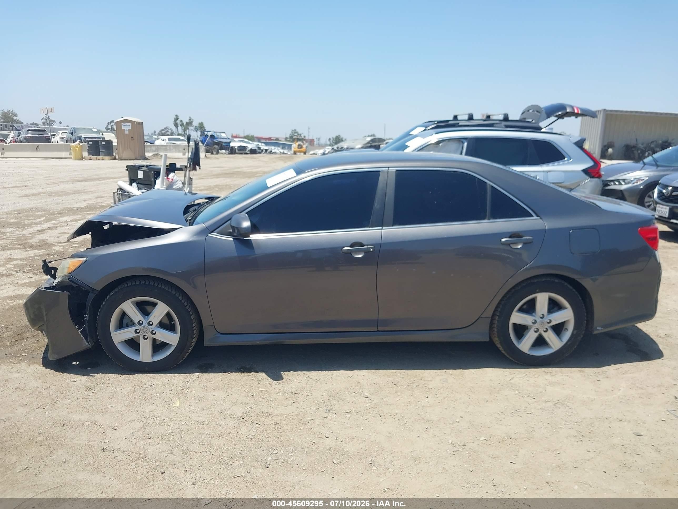 2013 Toyota Camry Se Gray vin: 4T1BF1FK6DU234577