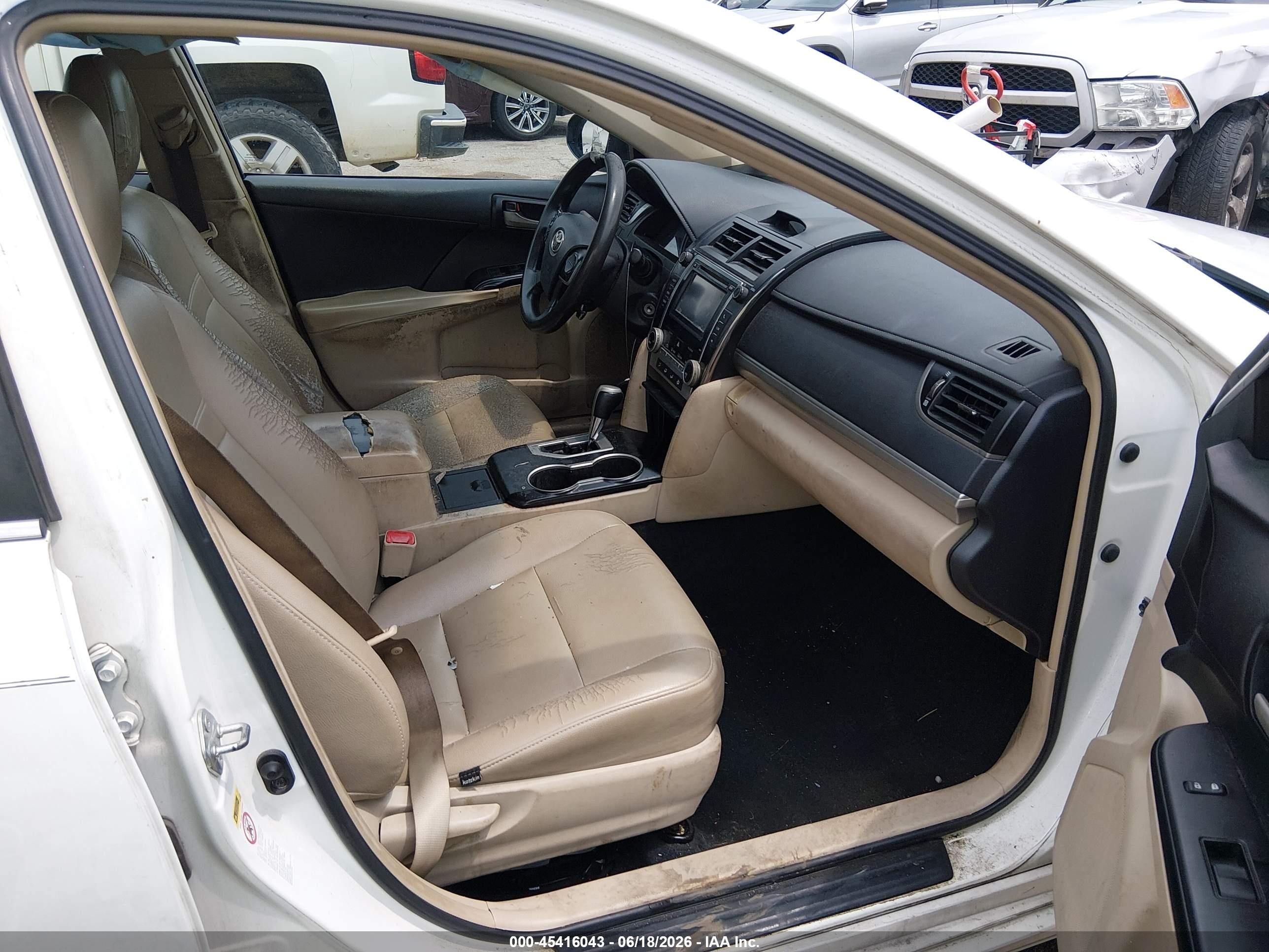 2013 Toyota Camry Le White vin: 4T1BF1FK6DU238466