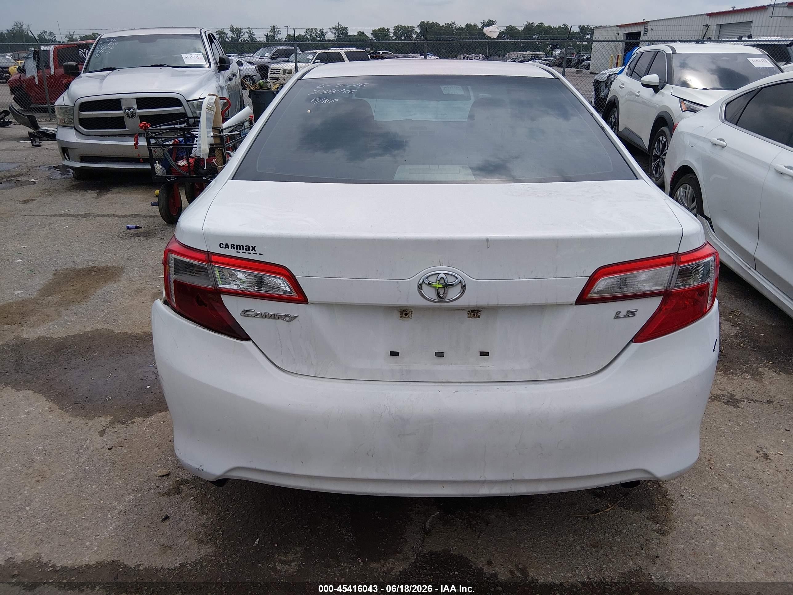 2013 Toyota Camry Le White vin: 4T1BF1FK6DU238466