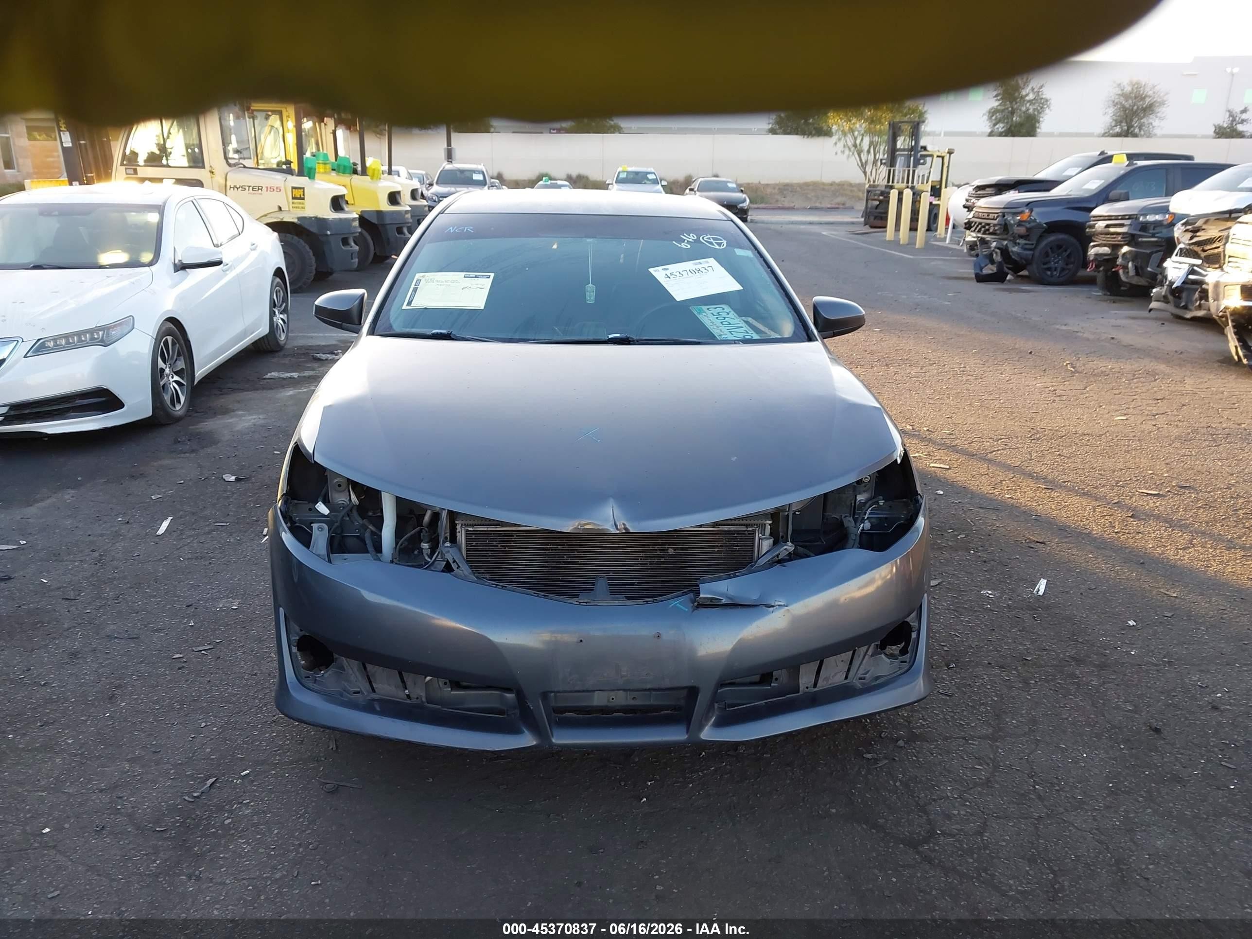 2013 Toyota Camry Se Серый vin: 4T1BF1FK6DU244106