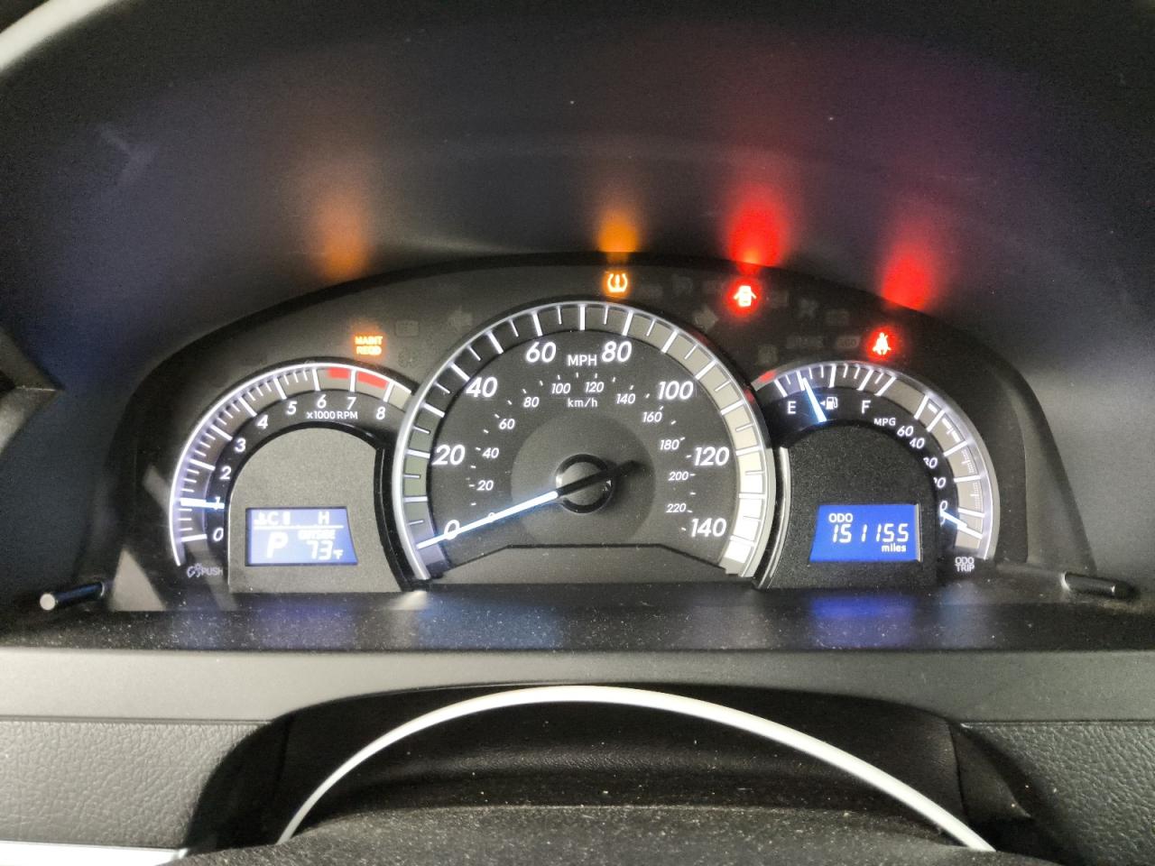 2013 Toyota Camry Se White vin: 4T1BF1FK6DU245448 Damage: Warning - Tire Pressure, On, Unacceptable