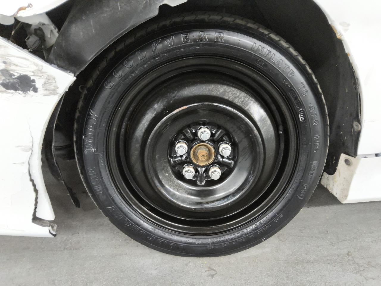 2013 Toyota Camry Se White vin: 4T1BF1FK6DU245448 Damage: Suspension, Inoperable, Repair Required