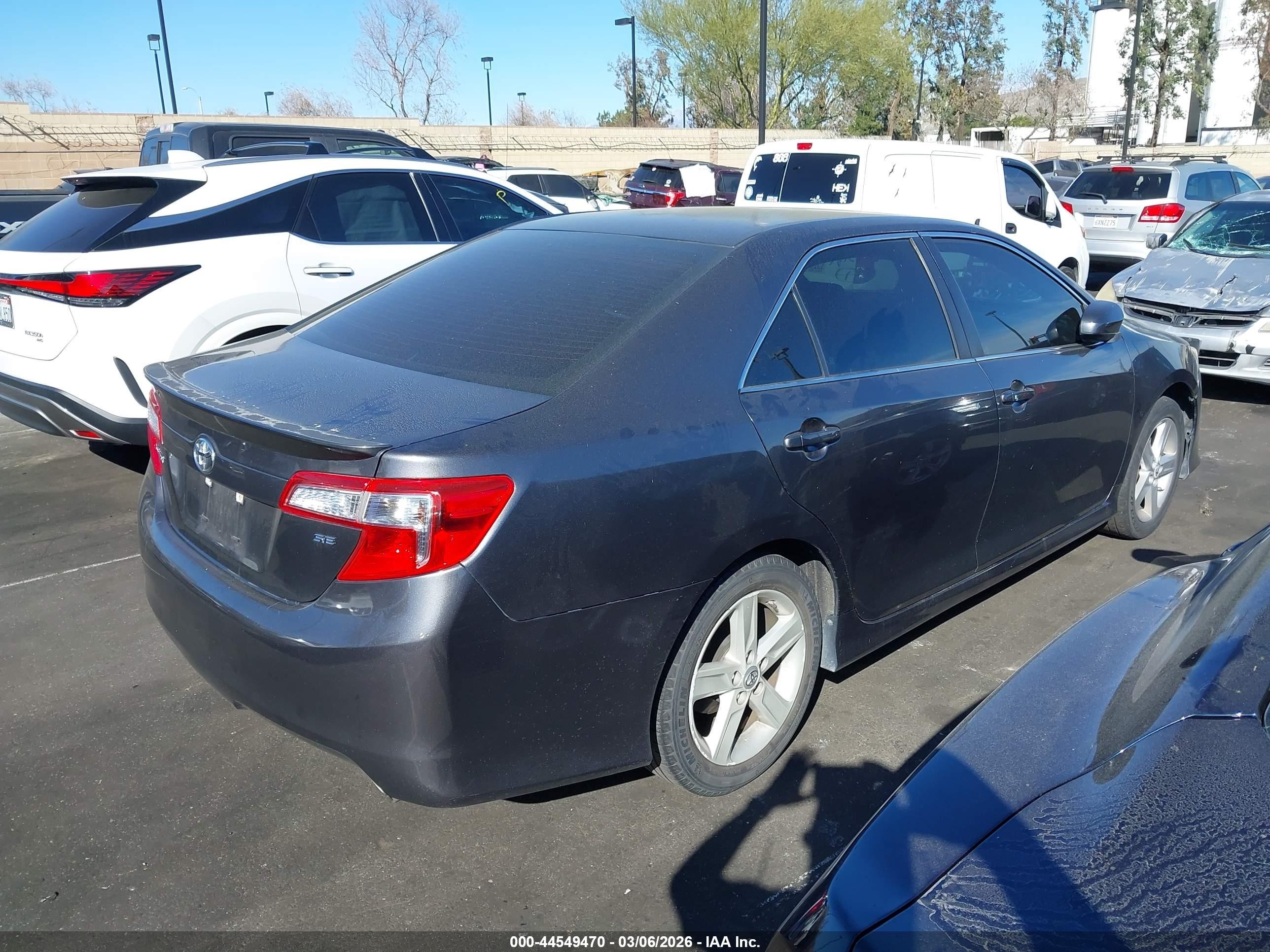 2013 Toyota Camry Se Gray vin: 4T1BF1FK6DU249905