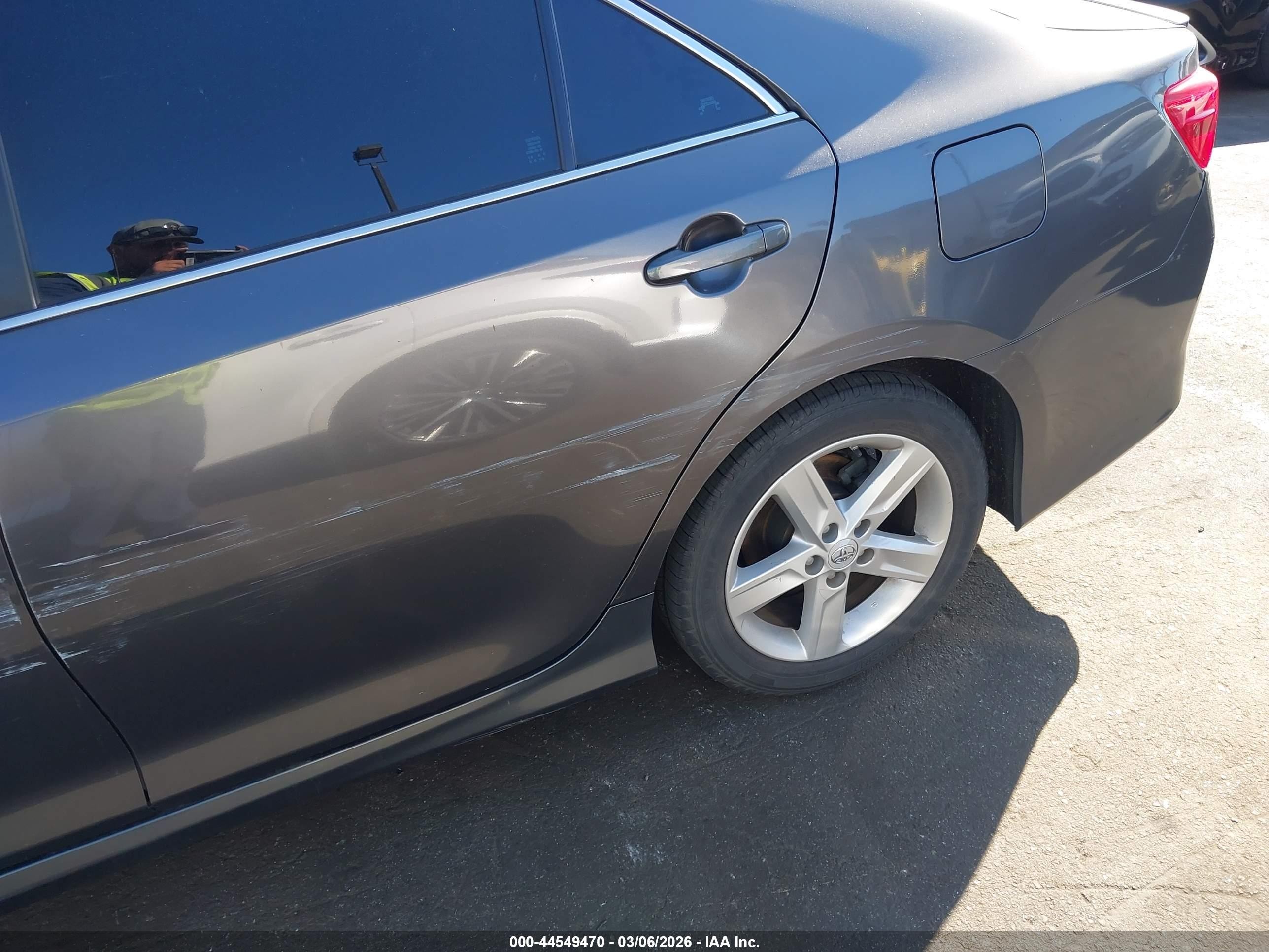 2013 Toyota Camry Se Gray vin: 4T1BF1FK6DU249905